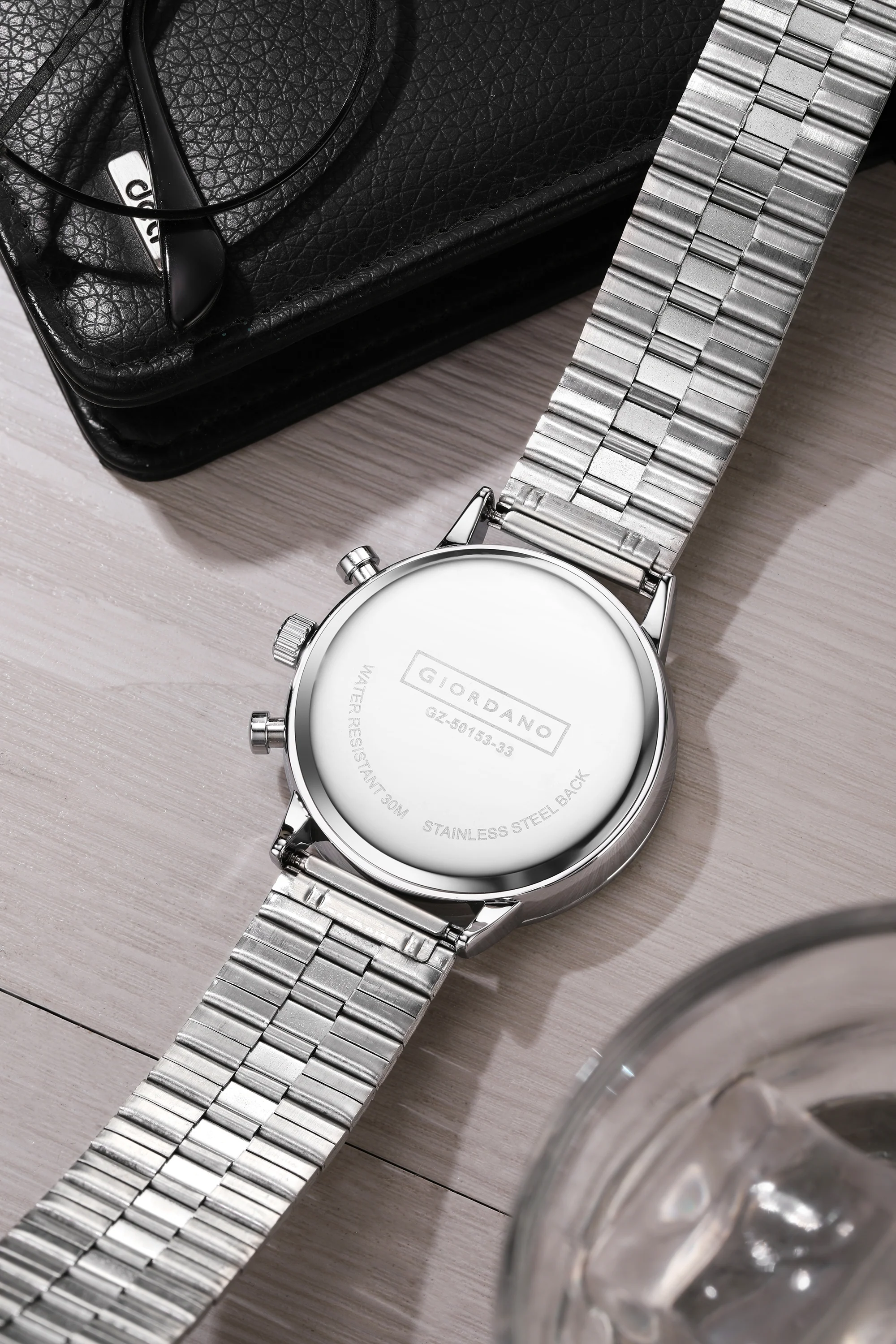 Giordano Analog Chronograph Watch for Men - Stainless Steel Case & strap| Modern Casual & Formal Wristwatch with Date | GZ-50153-33 - Image 4