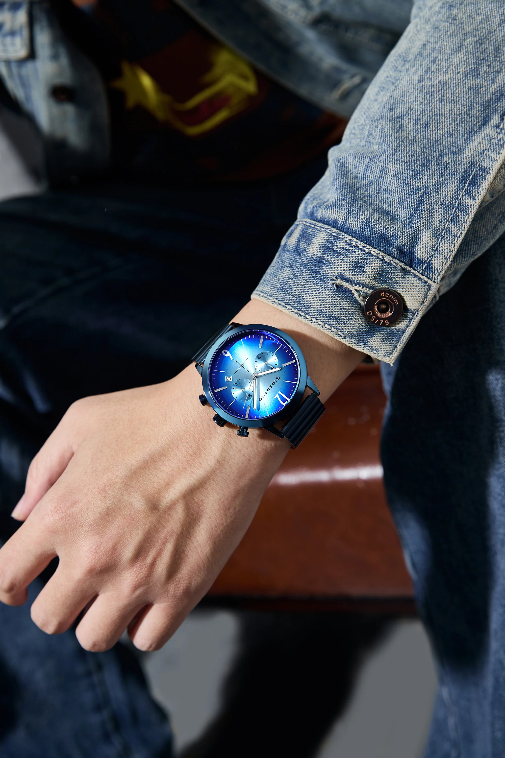 Giordano Analog Chronograph Watch for Men - Stainless Steel Case & strap| Modern Casual & Formal Wristwatch with Date | GZ-50153-44 - Image 2
