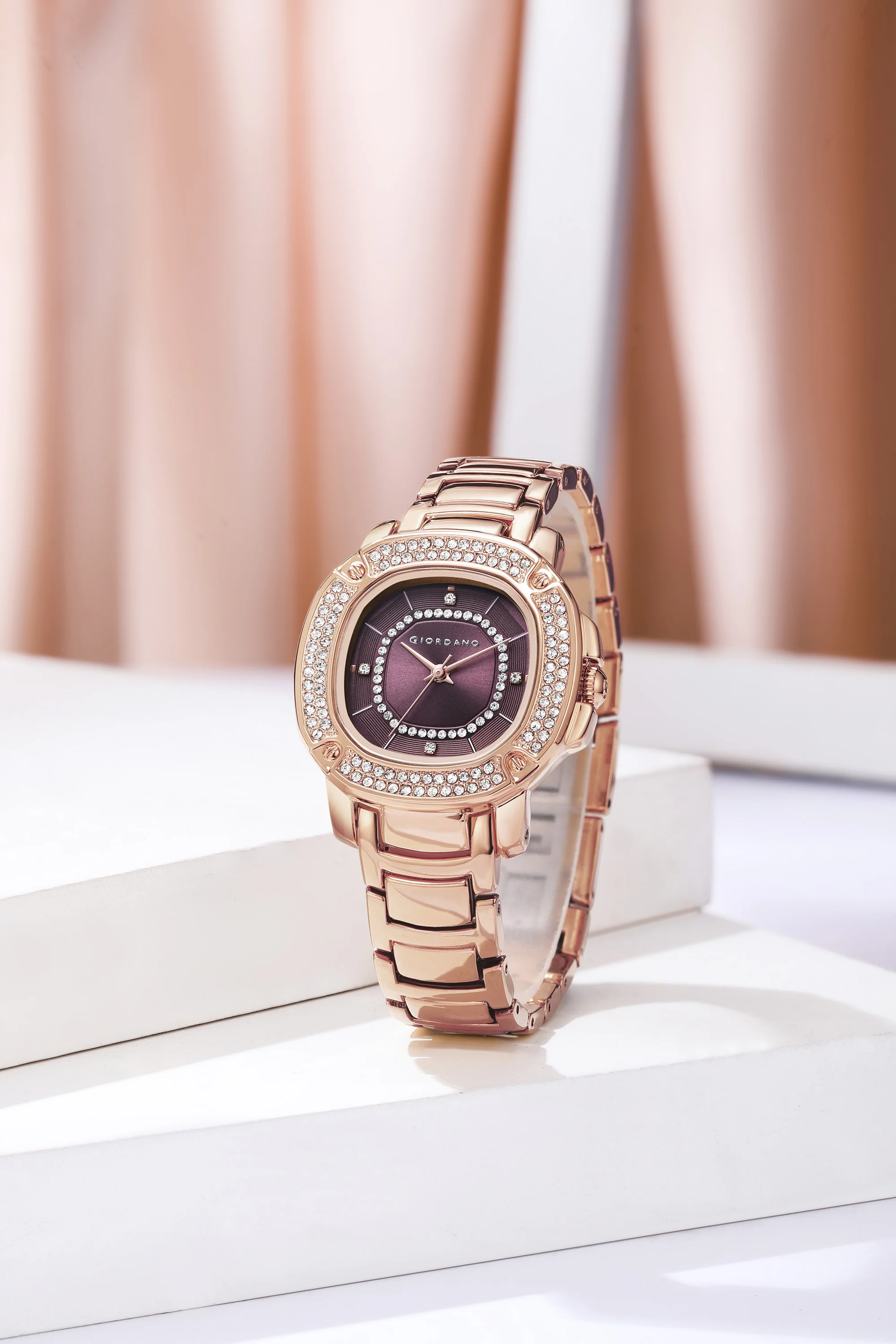 Giordano Analog dress Watch for Women with square dial , Crystal-Accented Bezel and stainless steel strap | GZ-60109-55 - Image 3
