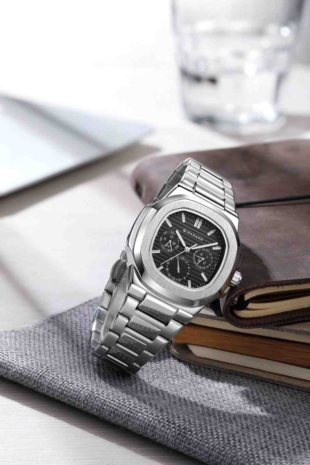 Giordano Analog Multifunction Watch for Men – Textured Dial with Cushion Case, Luminous Index Markers, Stainless Steel Strap, Day & Date Display GZ-50167-11 - Image 3