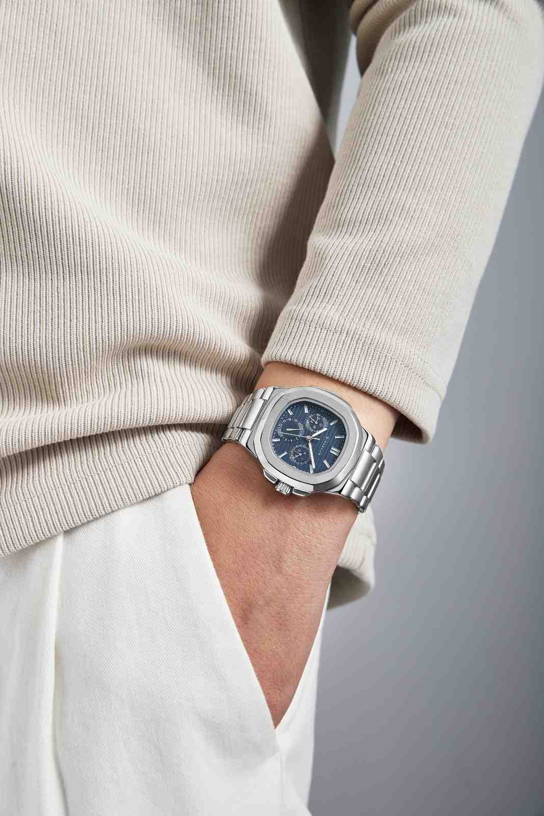 Giordano Analog Multifunction Watch for Men – Textured Dial with Cushion Case, Luminous Index Markers, Stainless Steel Strap, Day & Date Display GZ-50167-33 - Image 2