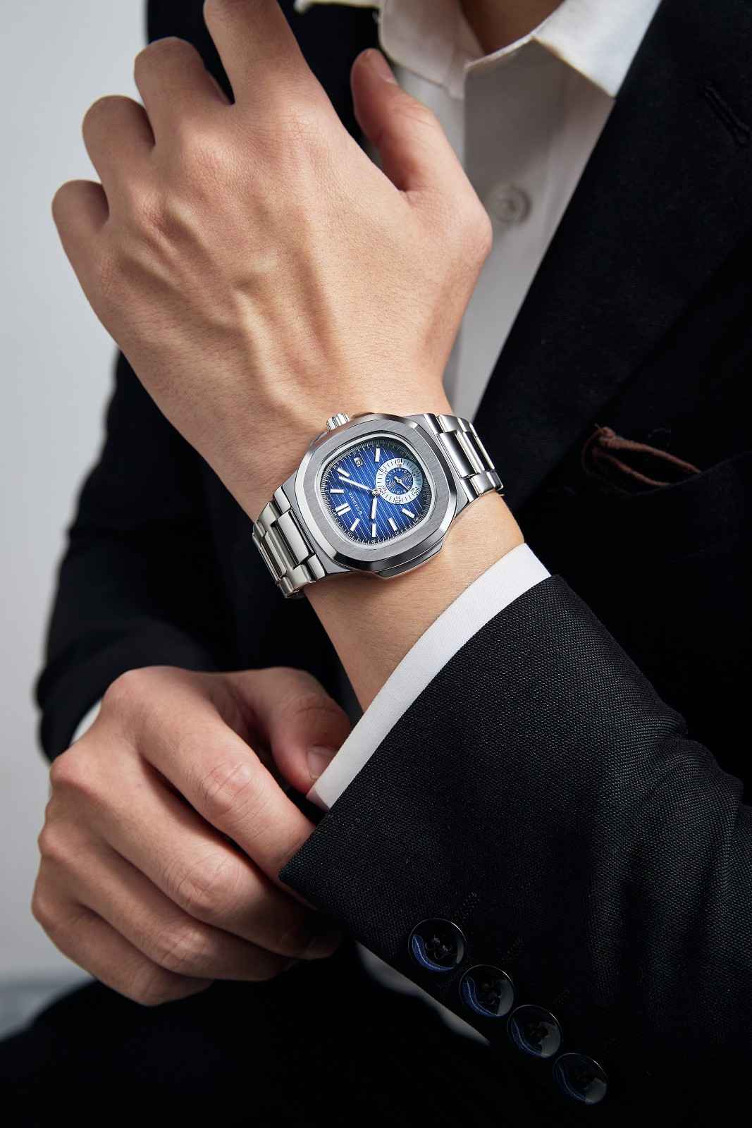 Giordano Analog Multifunction Watch for Men – Textured Dial with Cushion Case, Small Seconds Sub-Dial, Stainless Steel Strap & Date Display GZ-50160-33 - Image 2