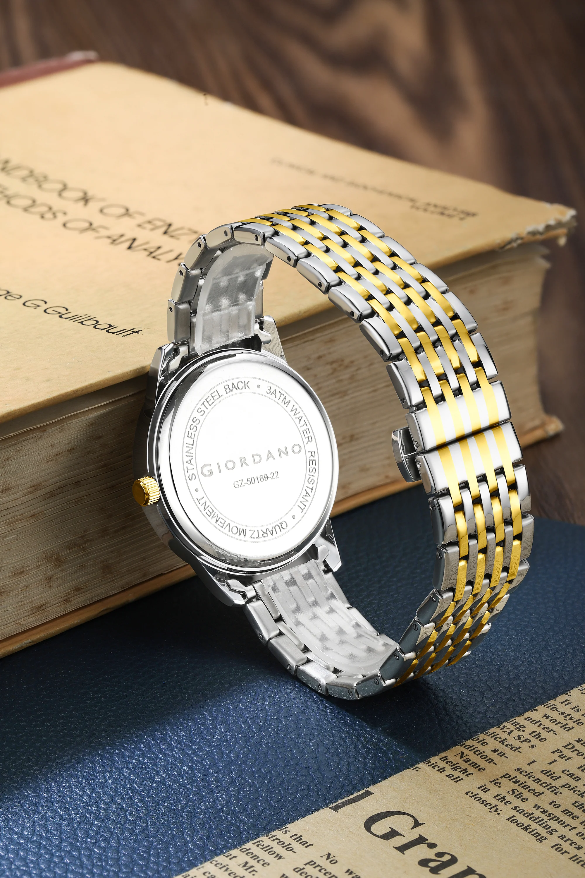 Giordano Analog Quartz Watch for Men with Black Sunray Dial, Gold-Tone Hands & Hour Markers, Date Display, Black Stainless Steel Strap and 3 ATM Water Resistant - GZ-50169-22 - Image 4
