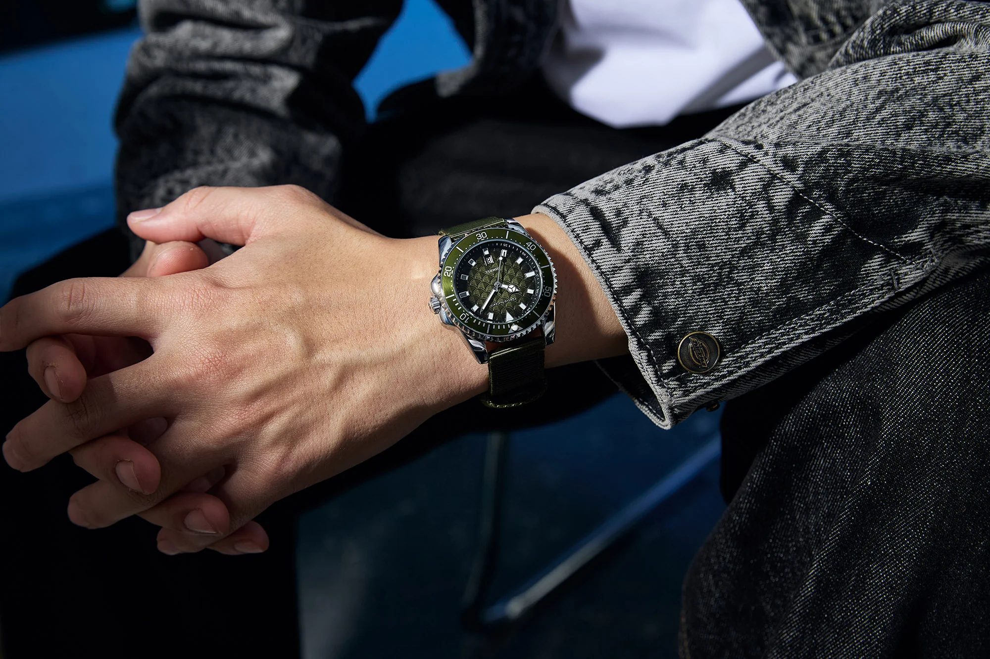 Giordano Analog Quartz Watch for Men with Black Textured Fish Scale Dial, Luminous Hands & Markers, Date Window, Nylon NATO Strap, Rotating Bezel GZ-50195-33 - Image 2