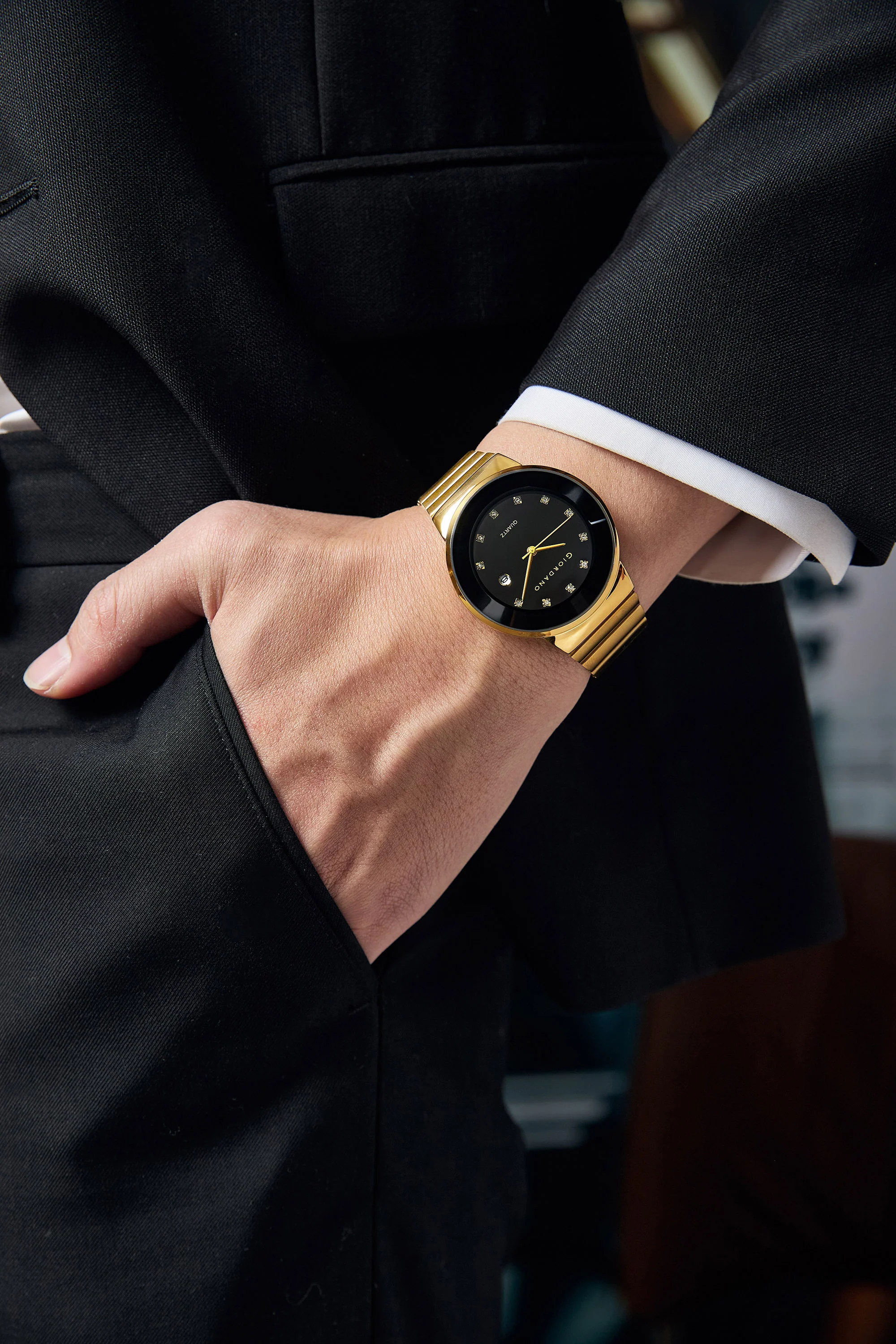Giordano Analog Quartz Watch for Men with Round Black Dial, Crystal Hour Markers, Date Display, Metal Case, Gold Stainless Steel Strap and Water Resistant - GZ-50206-33 - Image 2