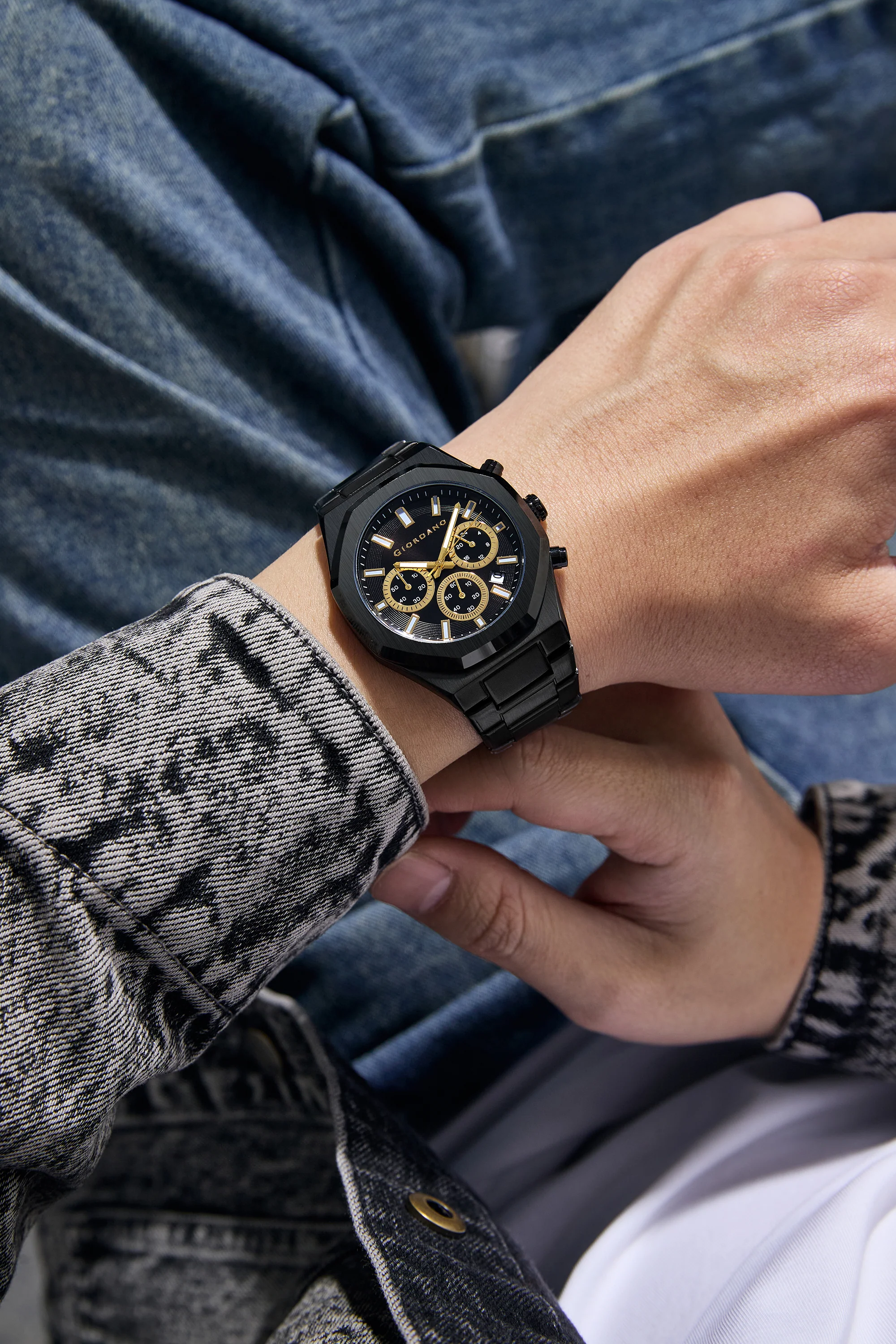 Giordano Analog Quartz Watch for Men with Textured Black Dial, Gold-Tone Hands & Hour Markers, Date Display, Two-Tone Stainless Steel Strap, Gold Bezel and 3 ATM Water Resistant - GZ-50170-11 - Image 2