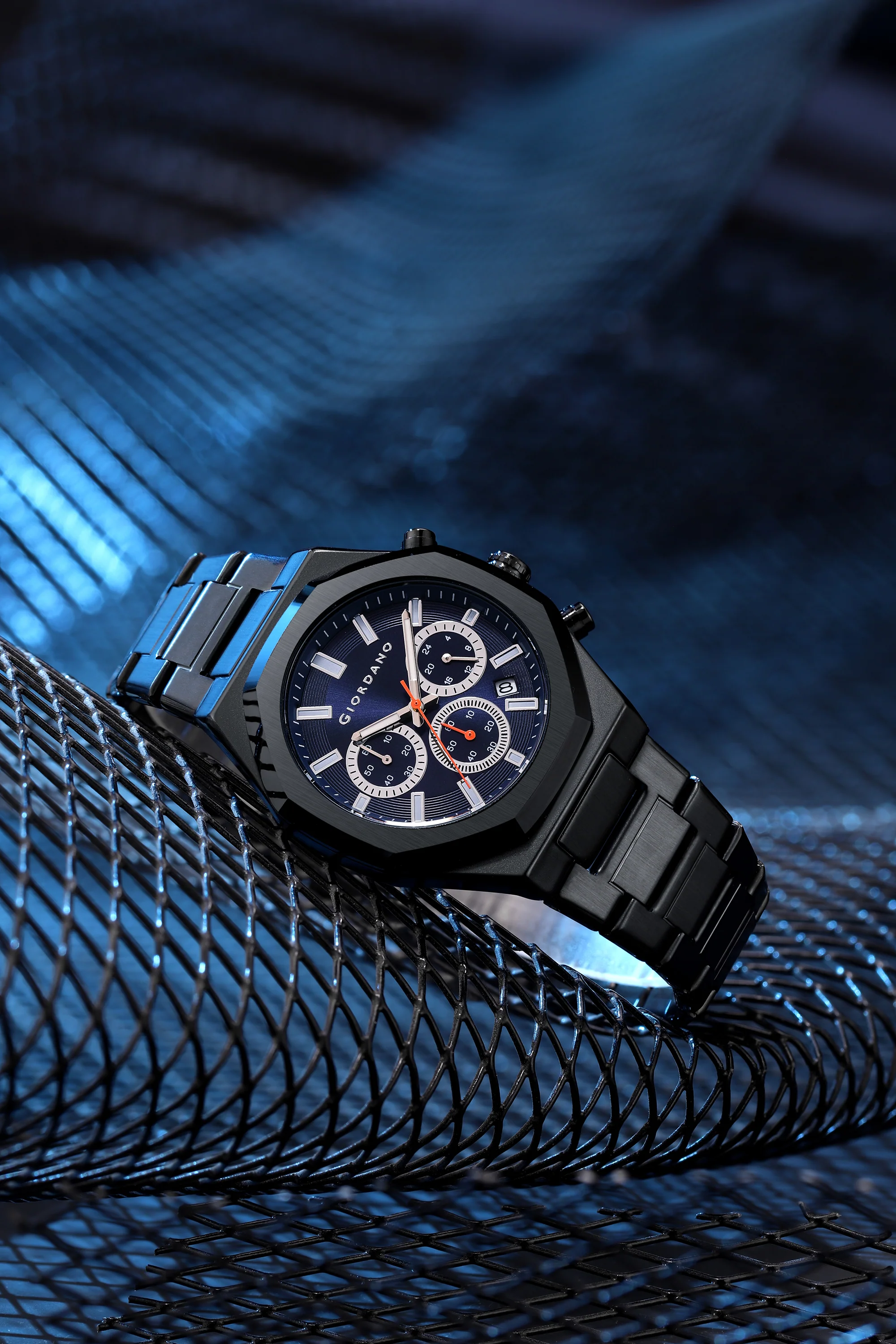 Giordano Analog Quartz Watch for Men with Textured Dial with Date Display, Luminous Hands & Markers, Stainless Steel Strap and 3 ATM Water Resistant - GZ-50170-22 - Image 3