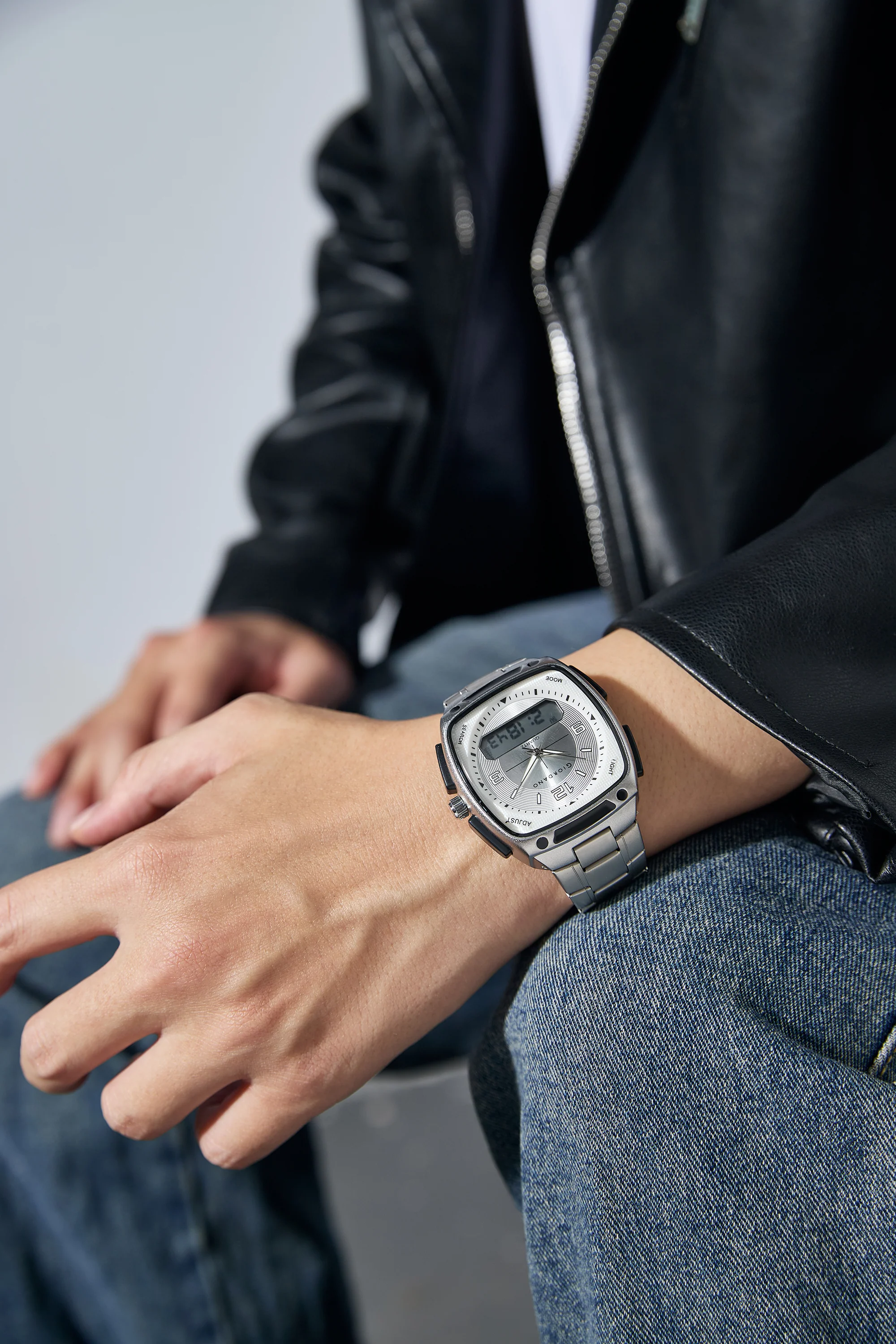 Giordano Analog Quartz Watch for Men with Texured Square White Dial, Date and Day Function, Luminous Hands and Hour Markers, Silver Stainless Steel Strap - GZ-50223-33 - Image 2