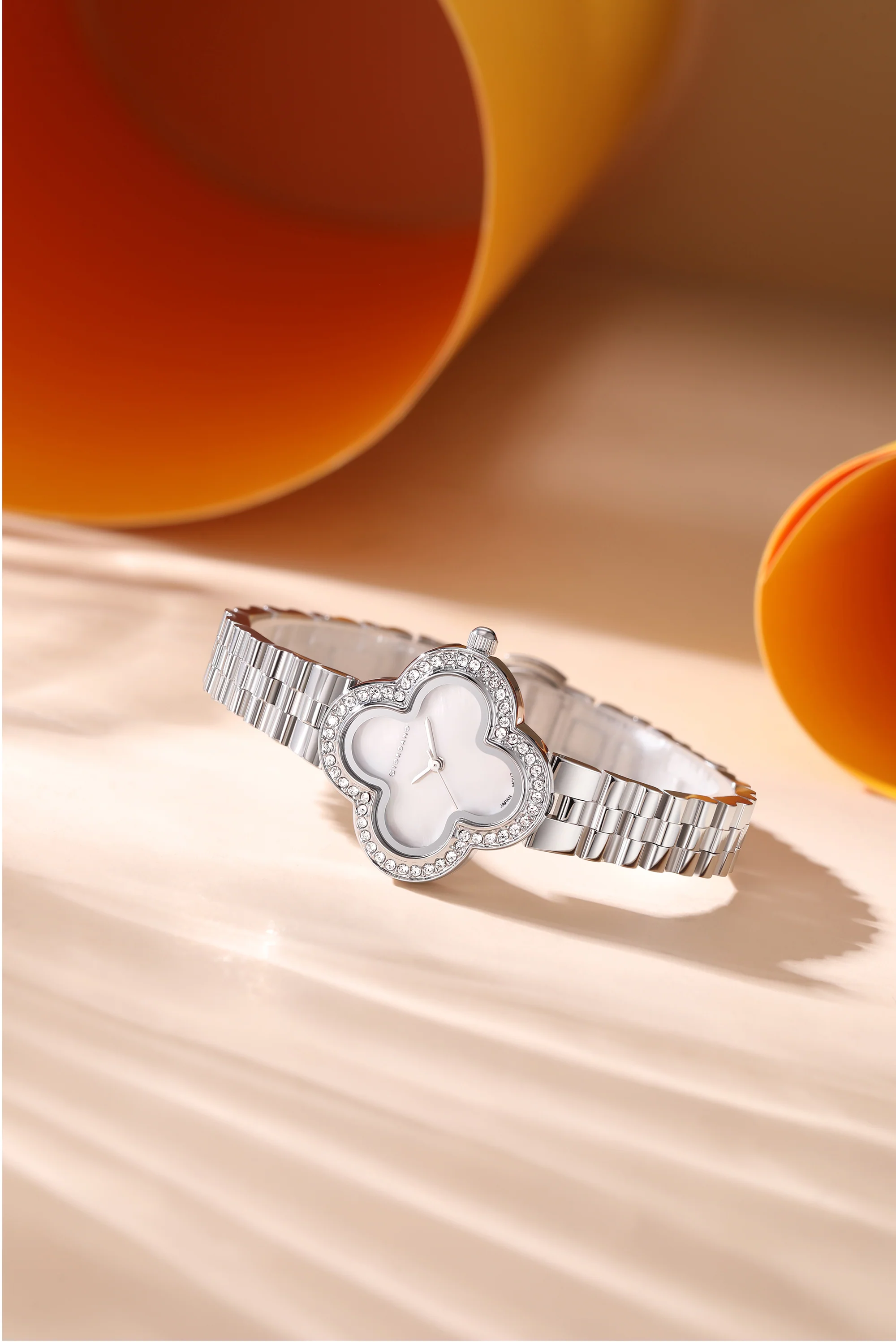 Giordano Analog Quartz Watch for Women with Clover-Shaped Dial, Crystal Embellished Bezel, Elegant Design and Stainless Steel Strap GZ-60132-11 - Image 3