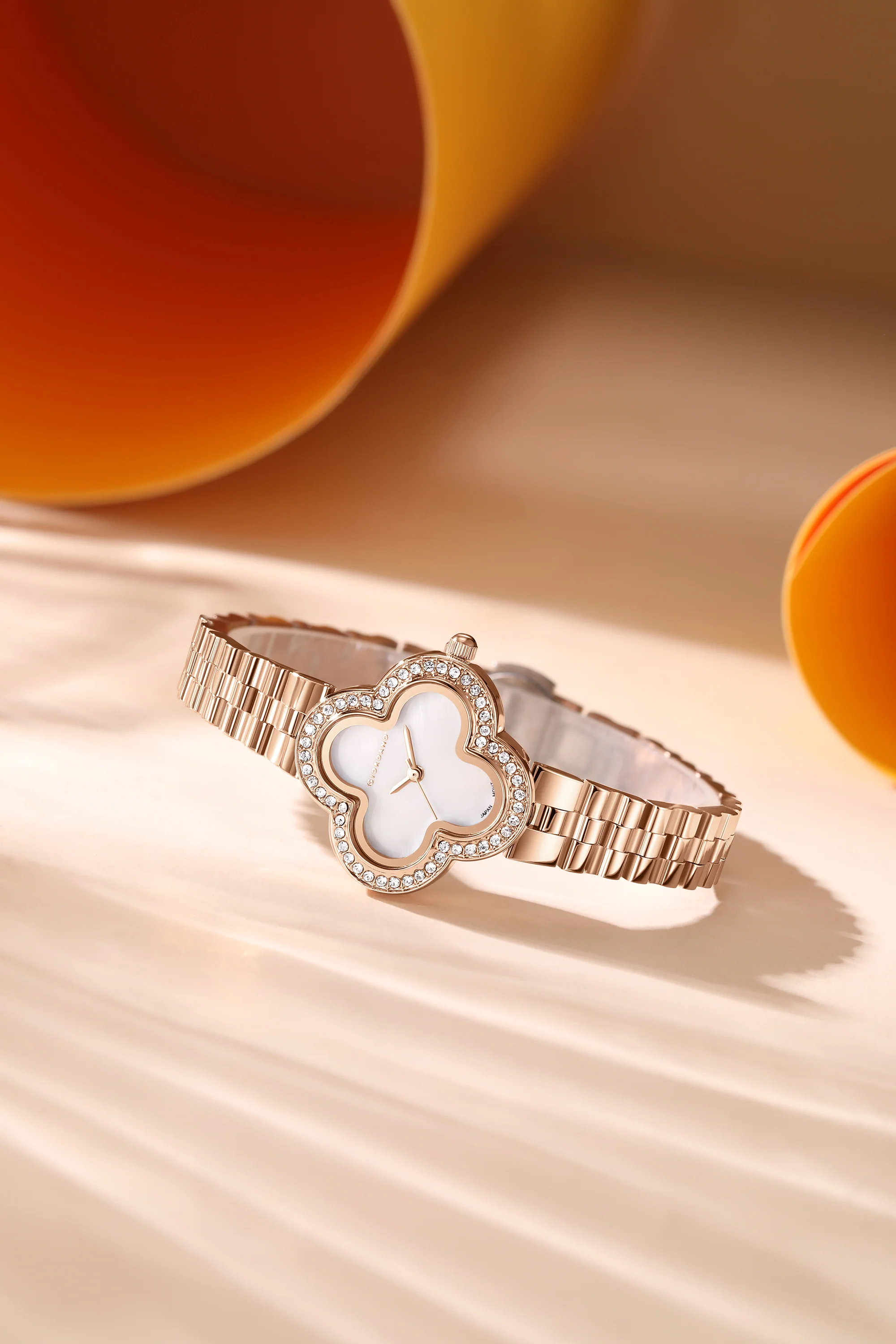 Giordano Analog Quartz Watch for Women with Clover-Shaped Dial, Crystal Embellished Bezel, Elegant Design and Stainless Steel Strap GZ-60132-22 - Image 3