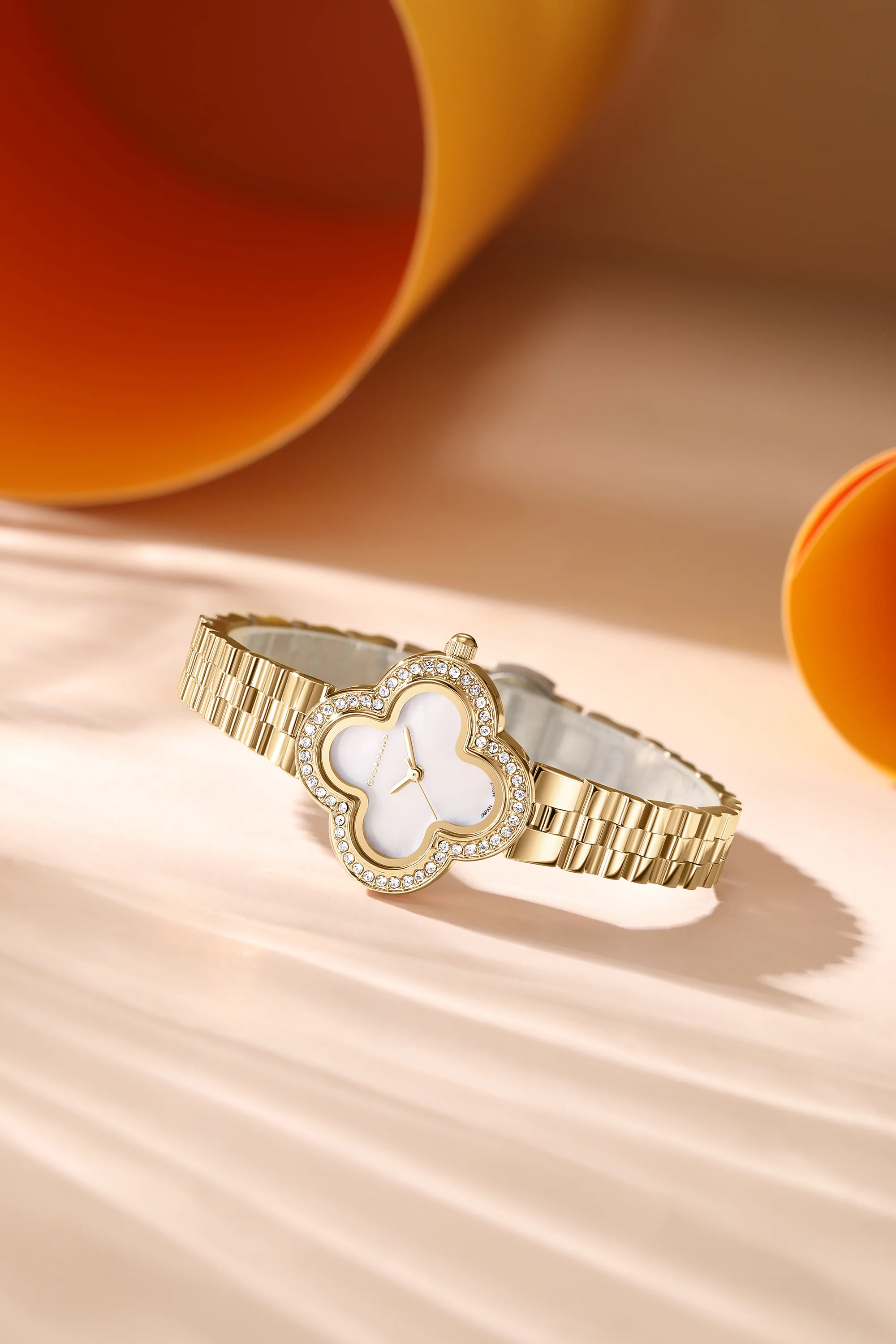 Giordano Analog Quartz Watch for Women with Clover-Shaped Dial, Crystal Embellished Bezel, Elegant Design and Stainless Steel Strap GZ-60132-33 - Image 3
