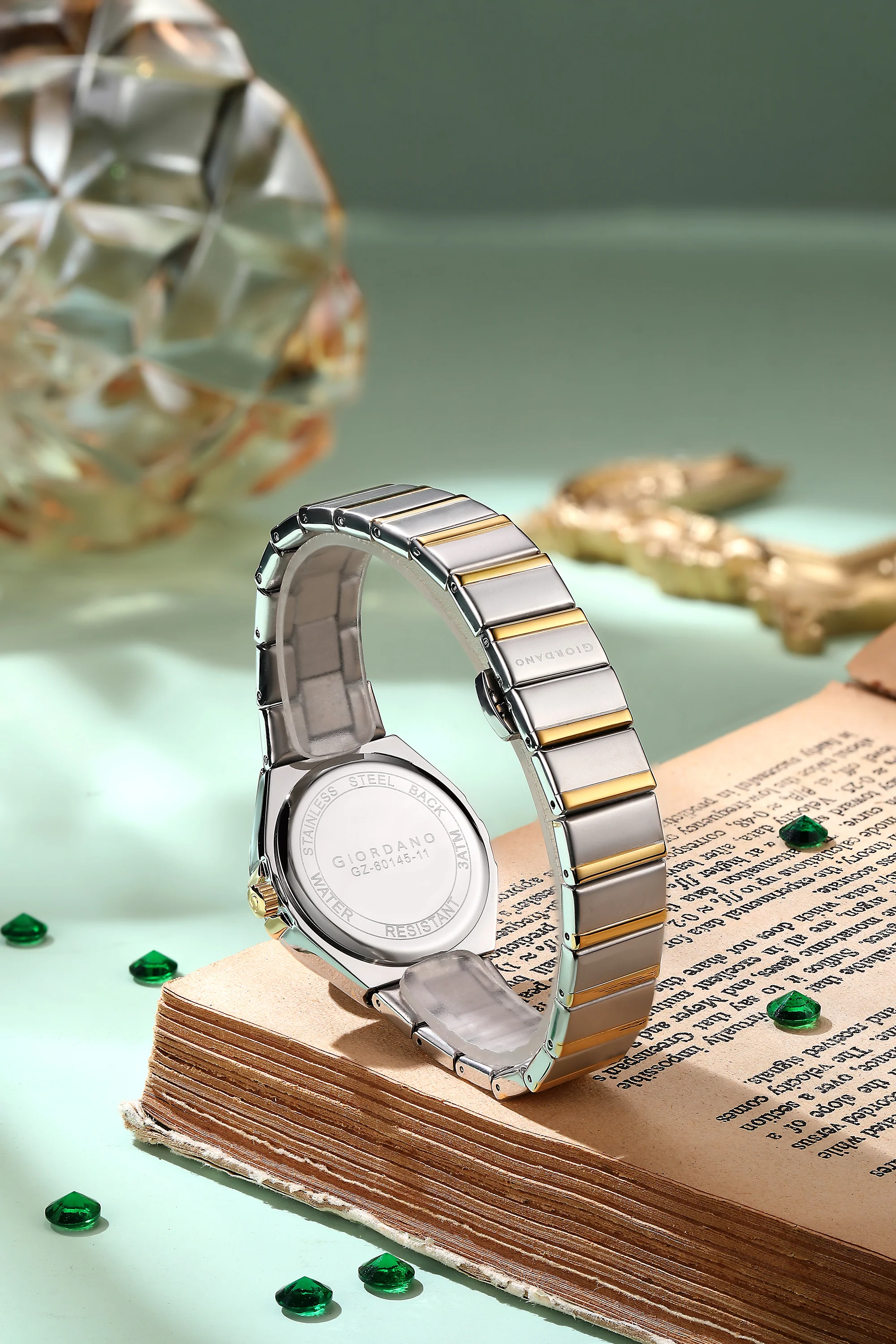 Giordano Analog Quartz Watch for Women with Crystal-Encrusted Bezel, Sunray Textured Dial, Date Display and Two-Tone Stainless Steel Strap GZ-60145-11 - Image 4