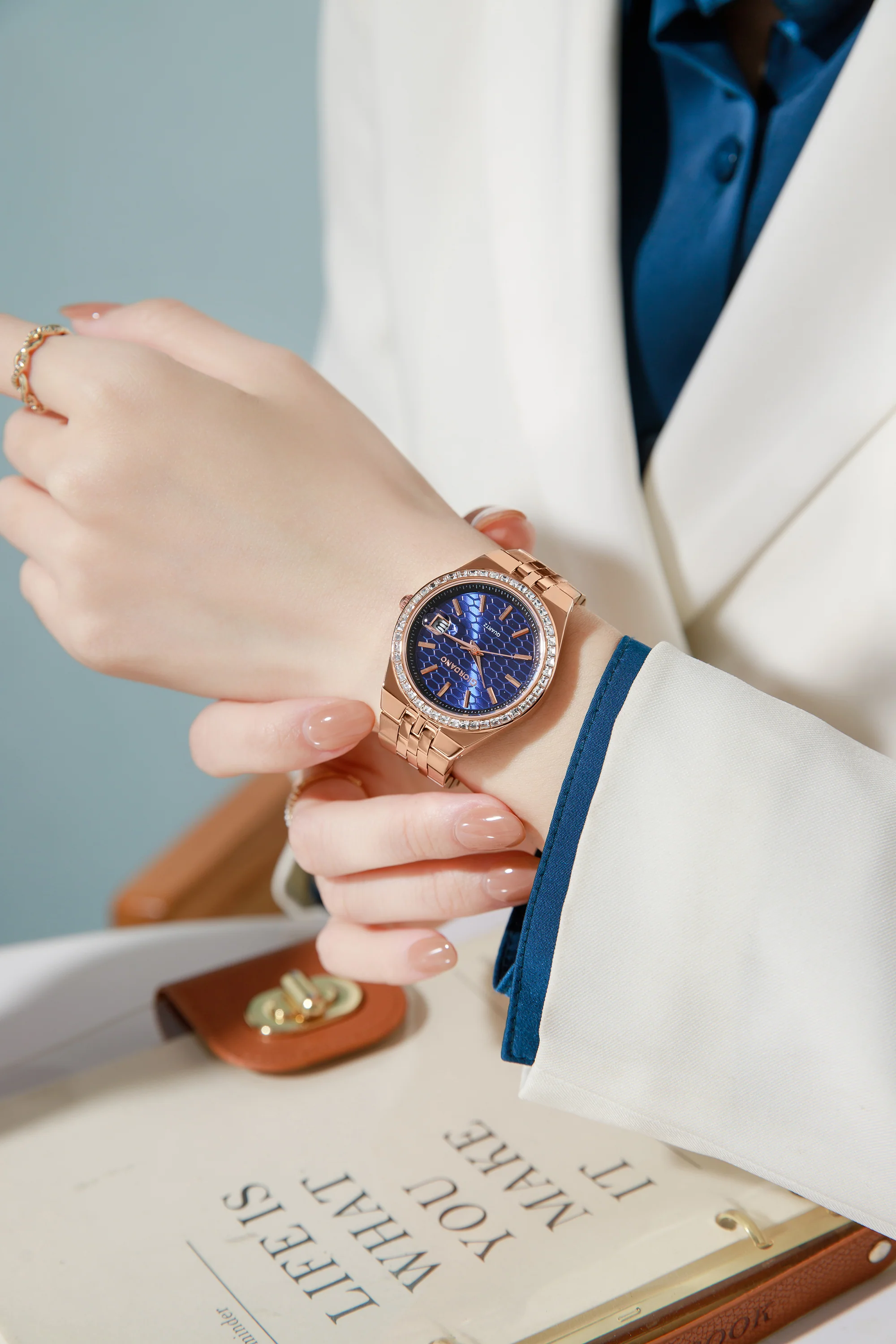 Giordano Analog Quartz Watch for Women with Round Blue Dial, Crystal Studded Bezel, Date Function, Blue Crown, Rose Gold Stainless Steel Strap - GZ-60152-33 - Image 2