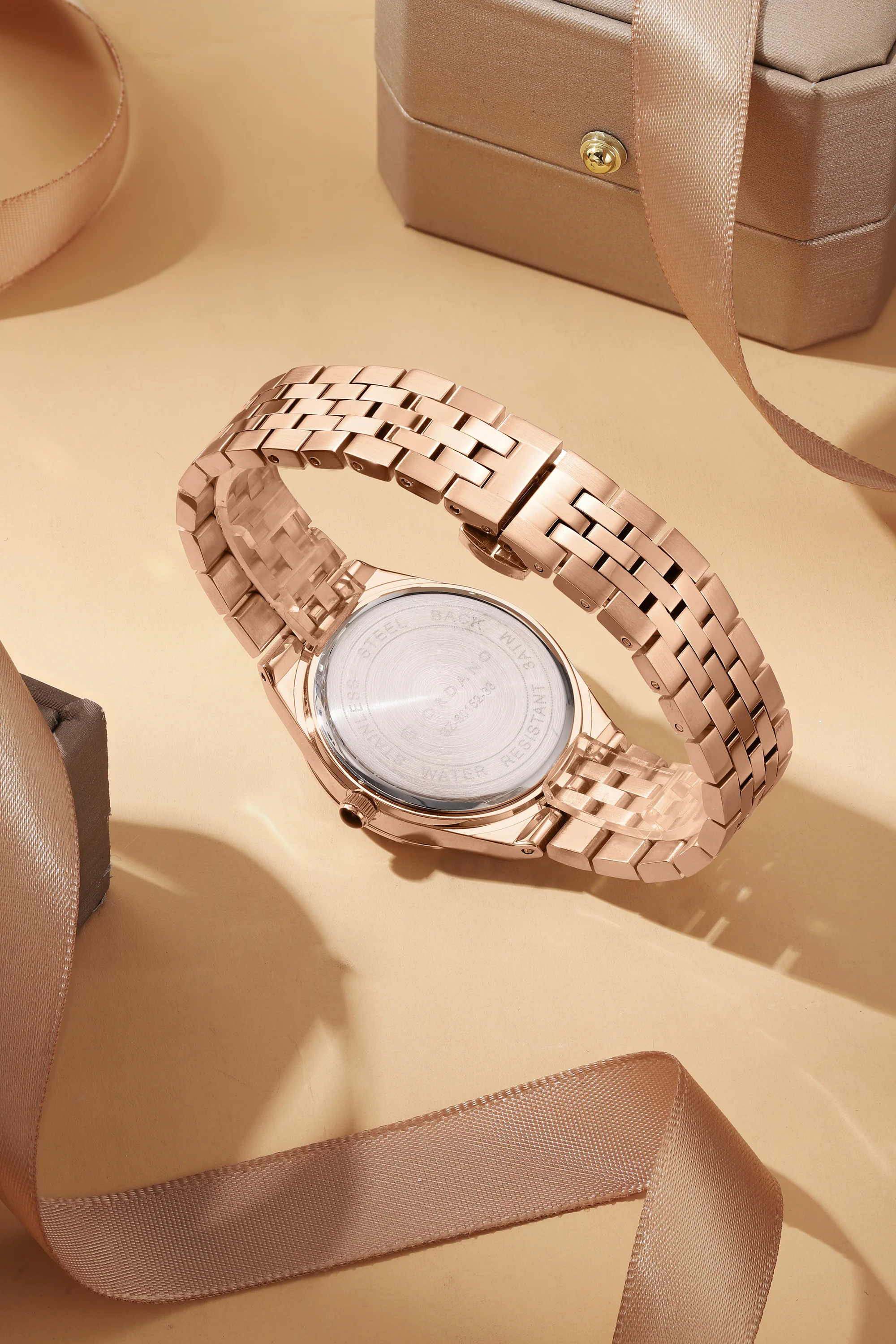 Giordano Analog Quartz Watch for Women with Round Blue Dial, Crystal Studded Bezel, Date Function, Blue Crown, Rose Gold Stainless Steel Strap - GZ-60152-33 - Image 4