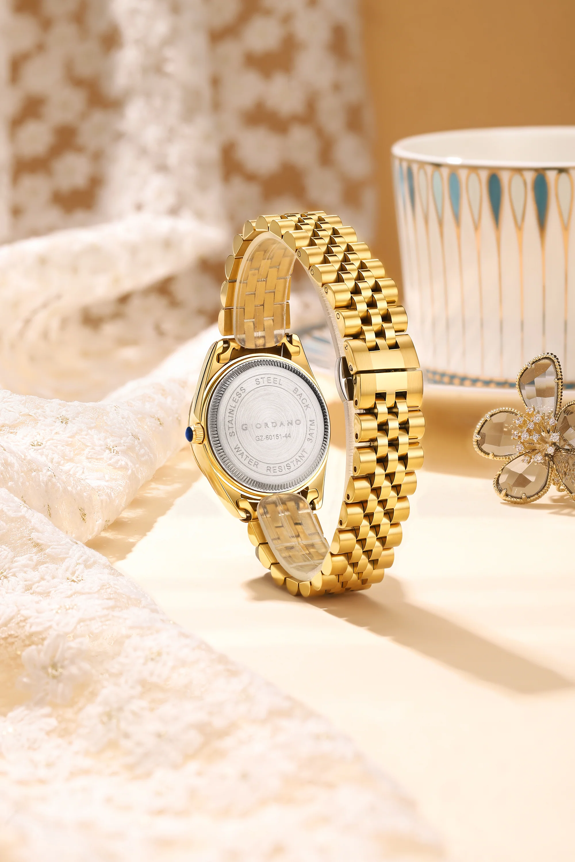 Giordano Analog Quartz Watch for Women with Round Brown Dial, Crystal Studded Bezel, Date Function, Blue Crown, Luminous Hands and Crystal Hour Markers, Gold Stainless Steel Strap - GZ-60151-44 - Image 4
