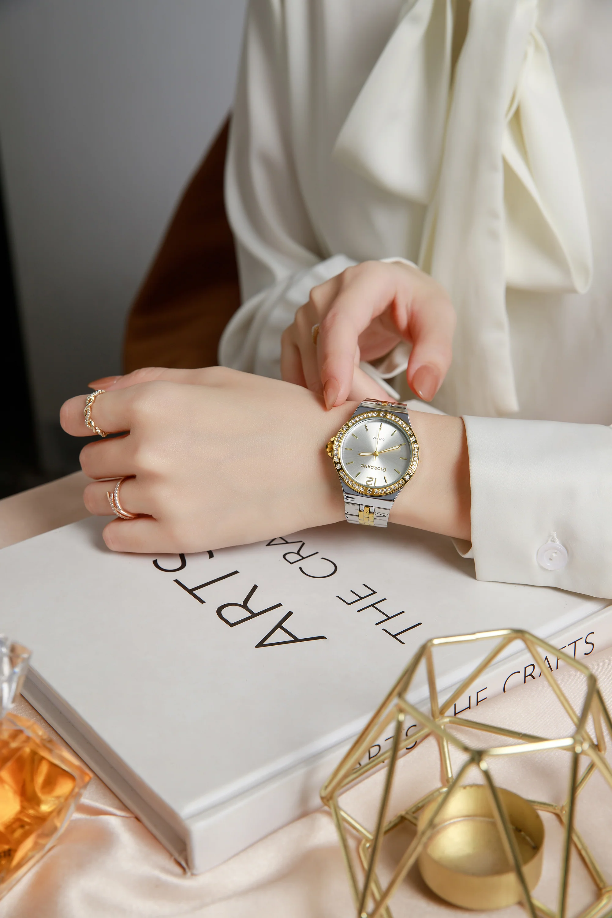 Giordano Analog Quartz Watch for Women with Round White Dial, Crystal Studded Bezel, Blue Crown, Luminous Hands, Silver and Gold Stainless Steel Strap - GZ-60159-66 - Image 2