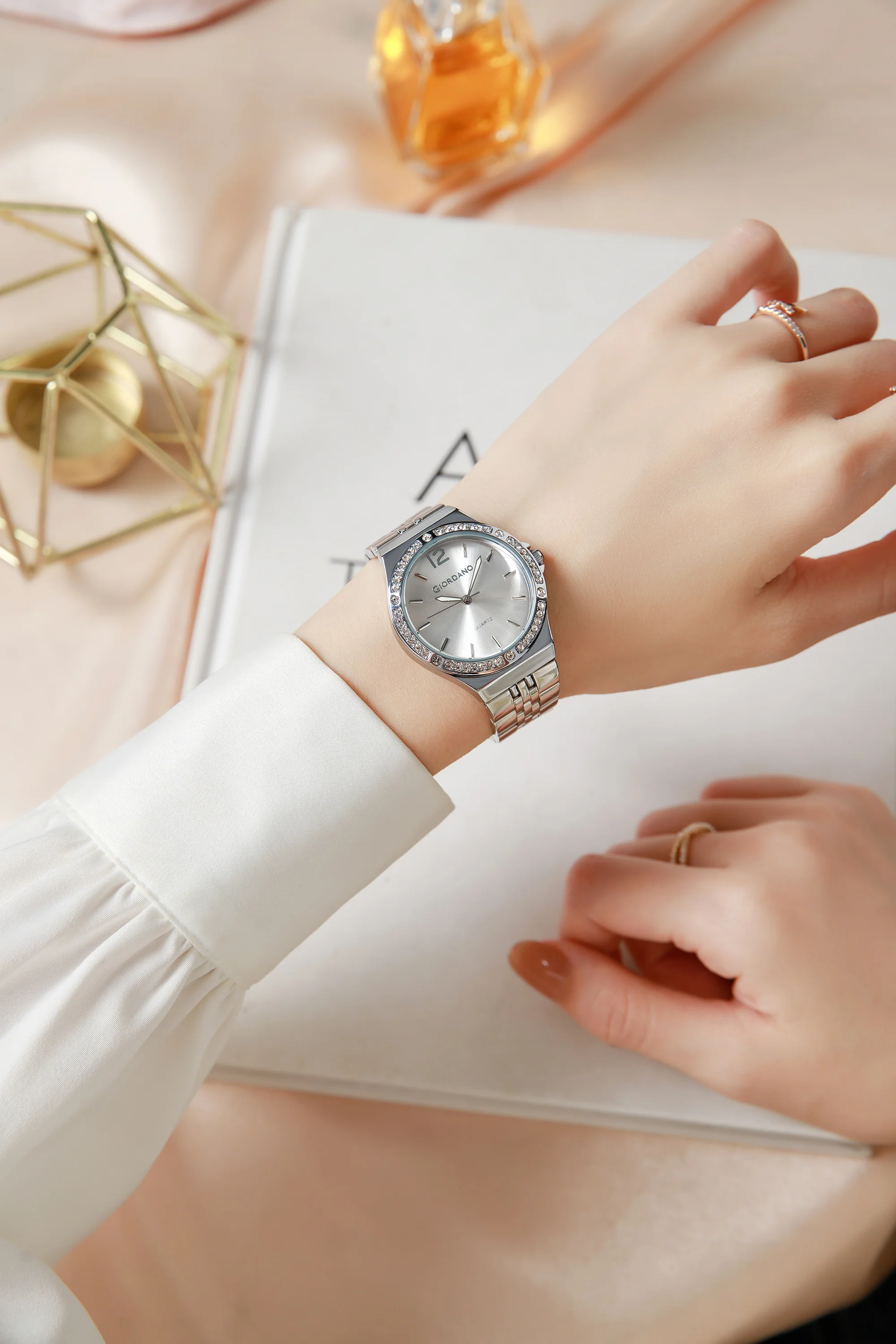 Giordano Analog Quartz Watch for Women with Round White Dial, Crystal Studded Bezel, Blue Crown, Luminous Hands, Silver Stainless Steel Strap - GZ-60159-22 - Image 2
