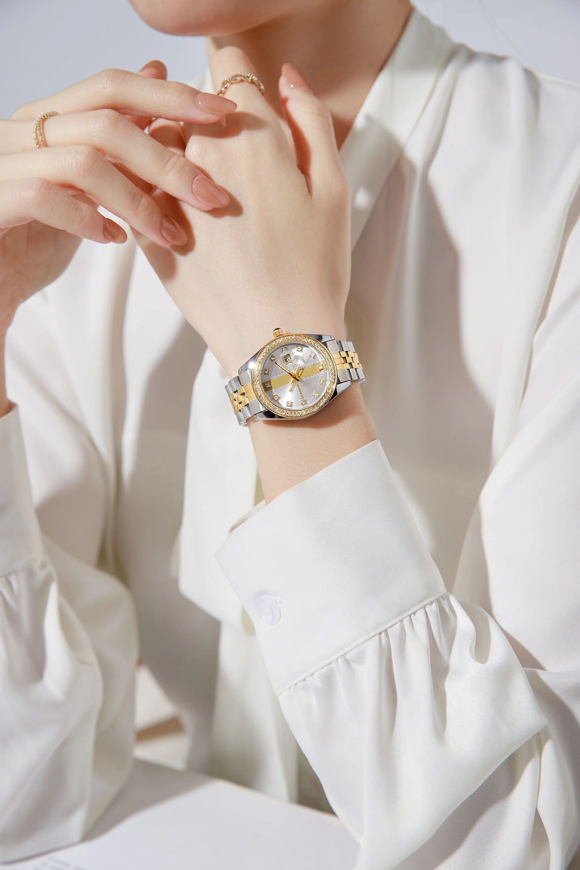 Giordano Analog Quartz Watch for Women with Round White Dial, Crystal studded bezel, Date Function, Blue Crown, Luminos hands, Crystal hour markers, Silver and Gold Stainless Steel Strap - GZ-60151-33 - Image 2