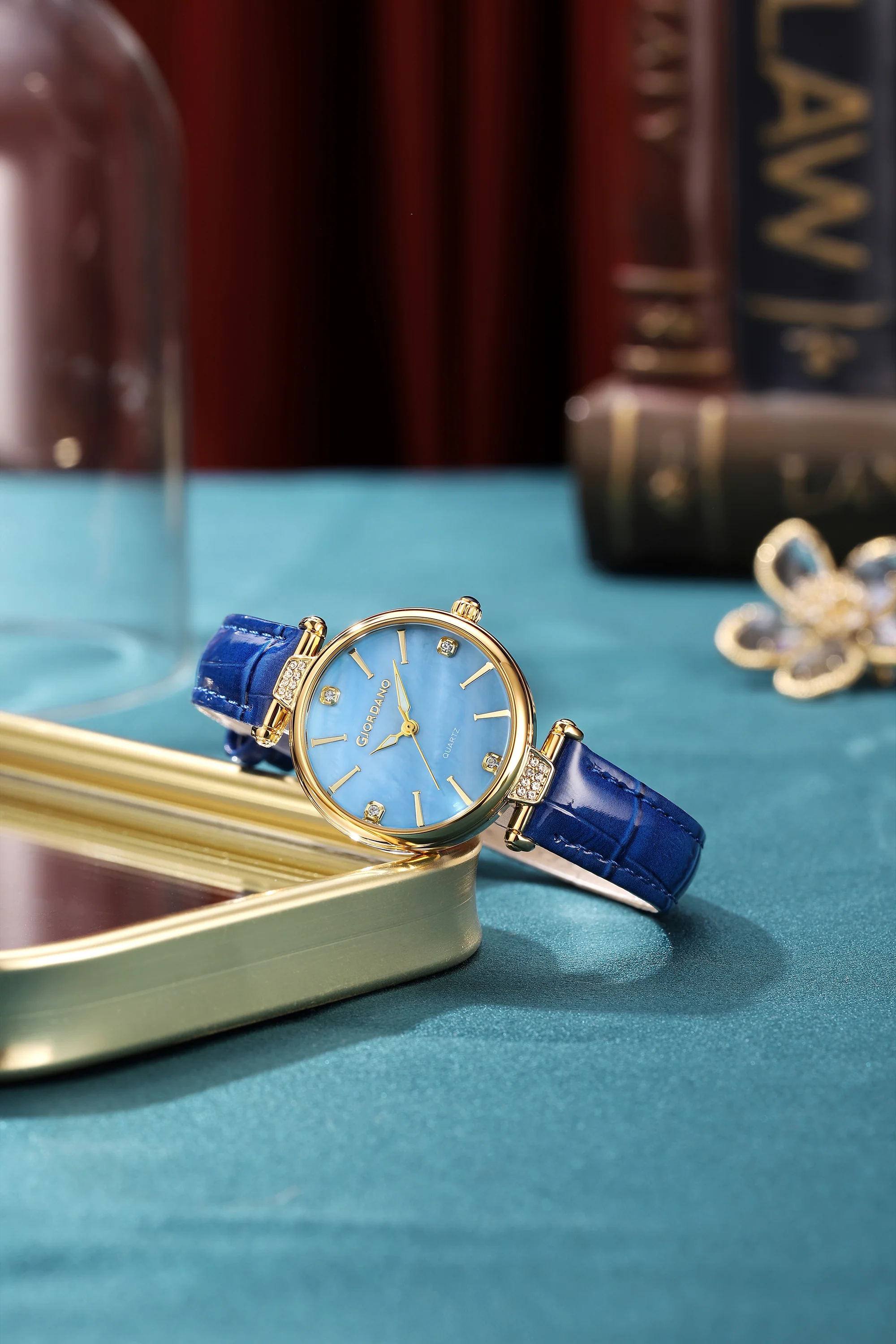 Giordano Analog Quartz Watch for Women with sunray Round Blue Dial, Blue Crown, Luminos hands and Crystal hour markers, Blue Leather Strap - GZ-60161-05 - Image 3