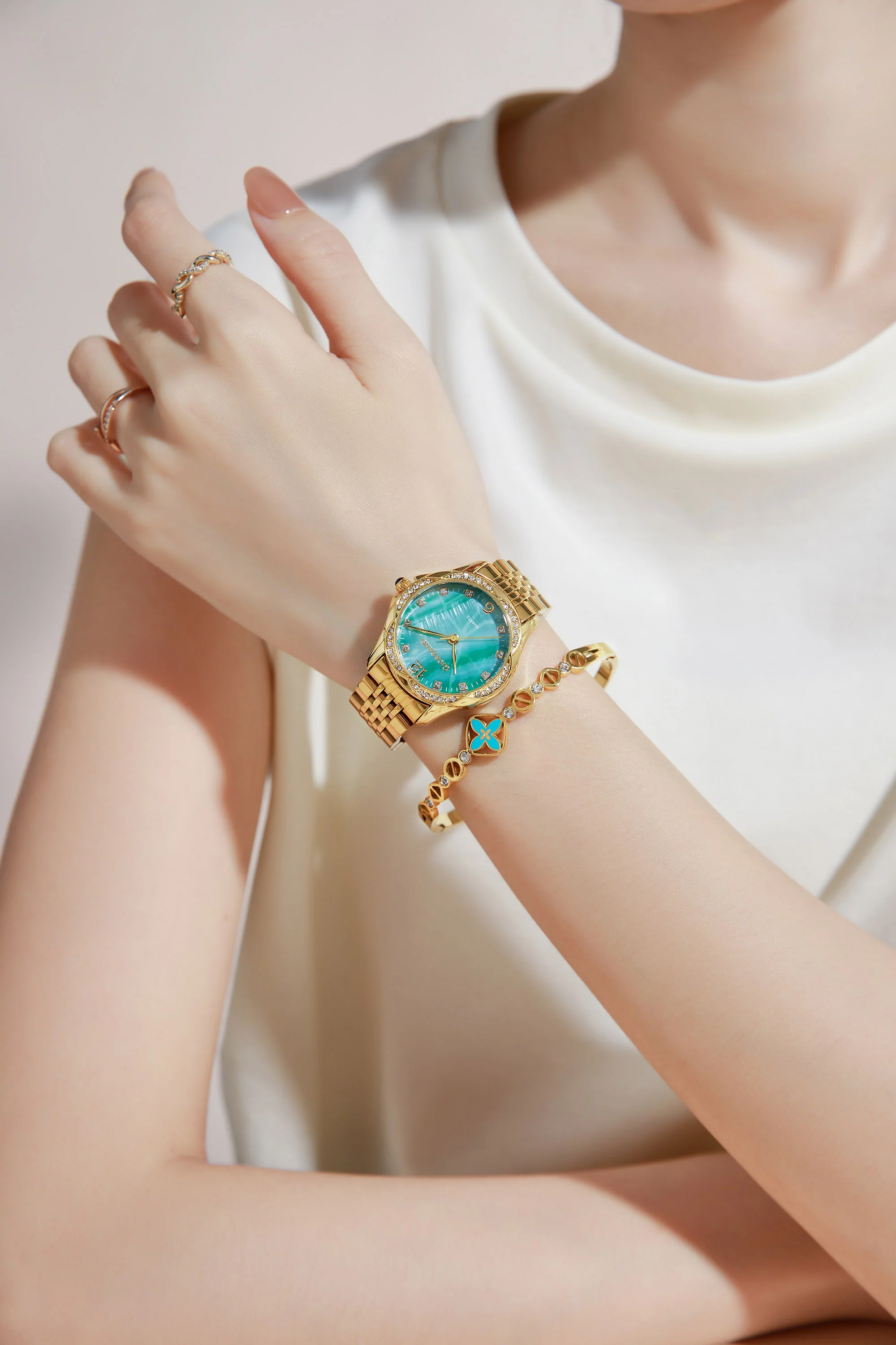 Giordano Analog Quartz Watch for Women with Textured Round Green Dial, Flower shape case, Blue Crown, Crystal studded hour markers and bezel, Gold Stainless Steel Strap - GZ-60157-33 - Image 2