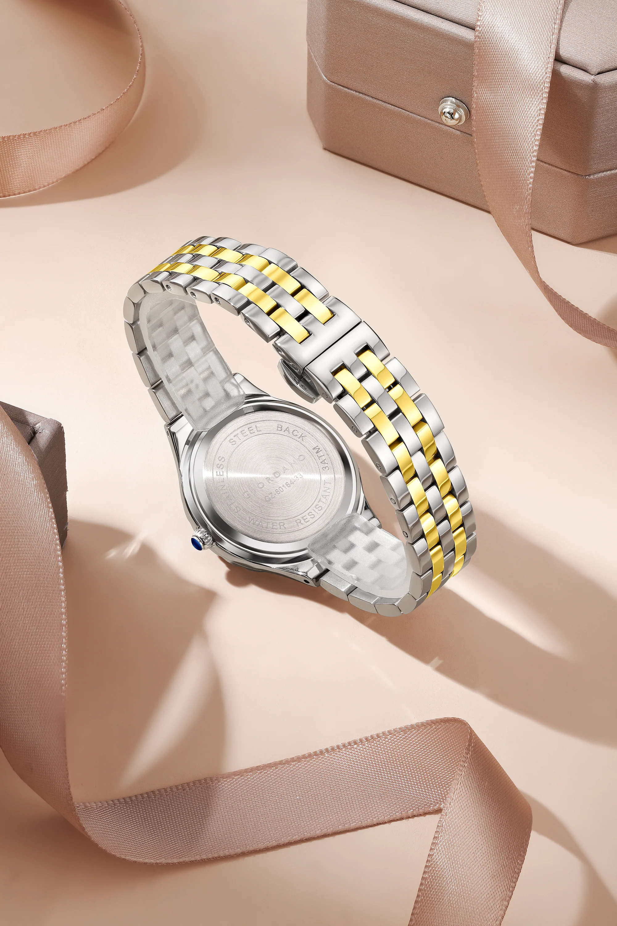 Giordano Analog Quartz Watch for Women with Textured Round Green Dial, Luminous Hands and Markers, Silver and Gold Stainless Steel Strap - GZ-60164-33 - Image 4