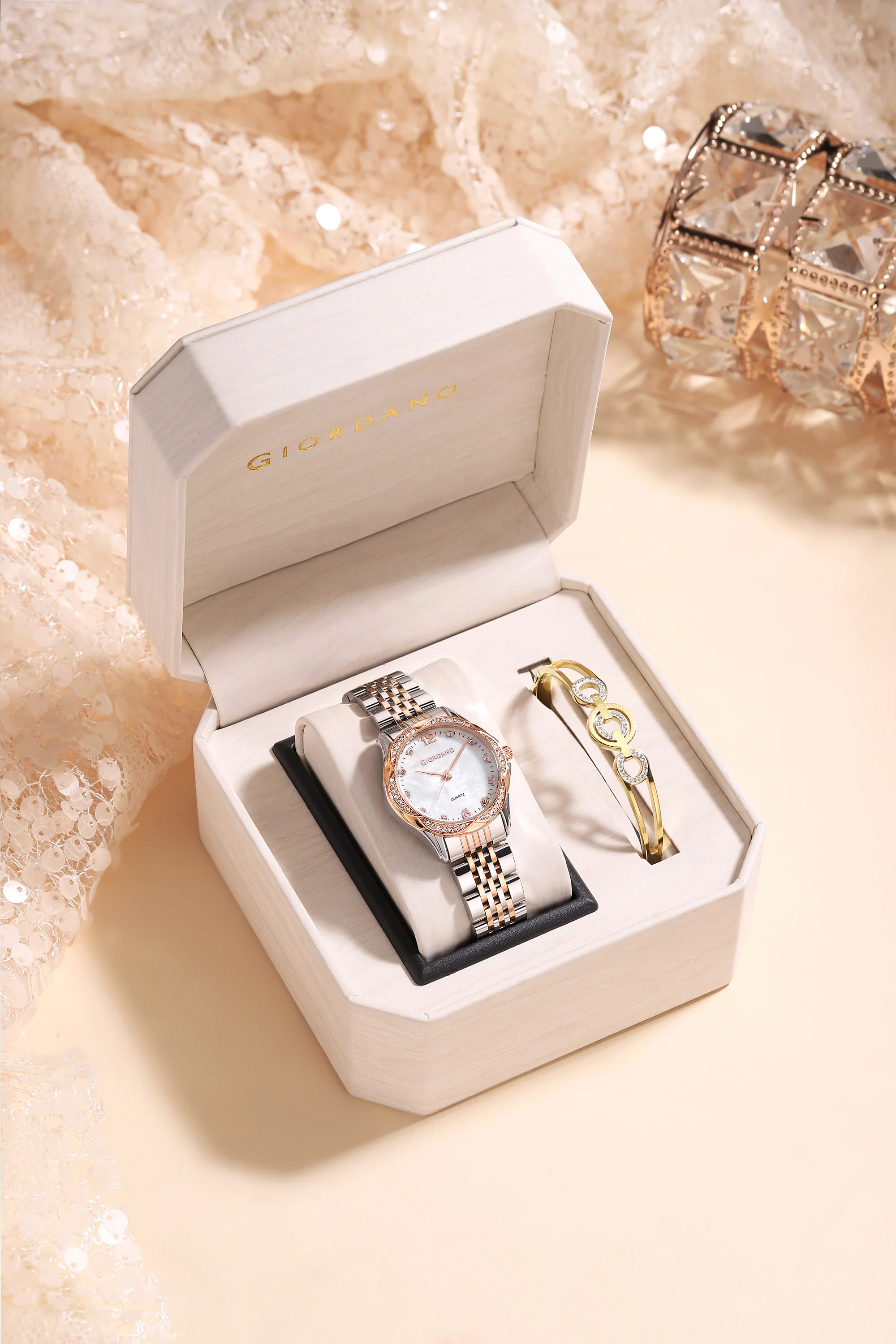 Giordano Analog Quartz Watch for Women with Textured Round White Dial, Flower shape case, Blue Crown, Crystal studded hour markers and bezel, Silver and Gold Stainless Steel Strap - GZ-60157-55 - Image 3