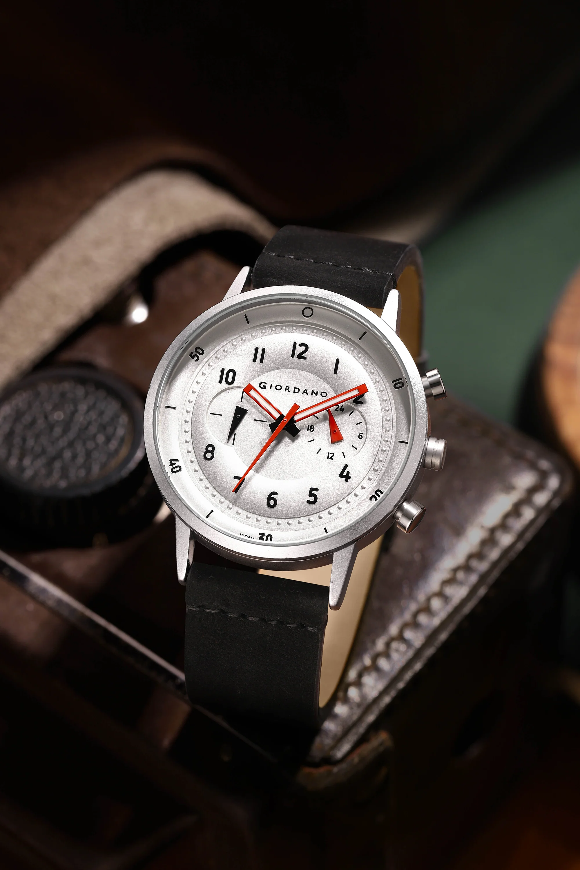 Giordano Analog Sporty Multi-Functional Watch for Men with Round Shape dial and Leather Strap | GZ-50088-02 - Image 3