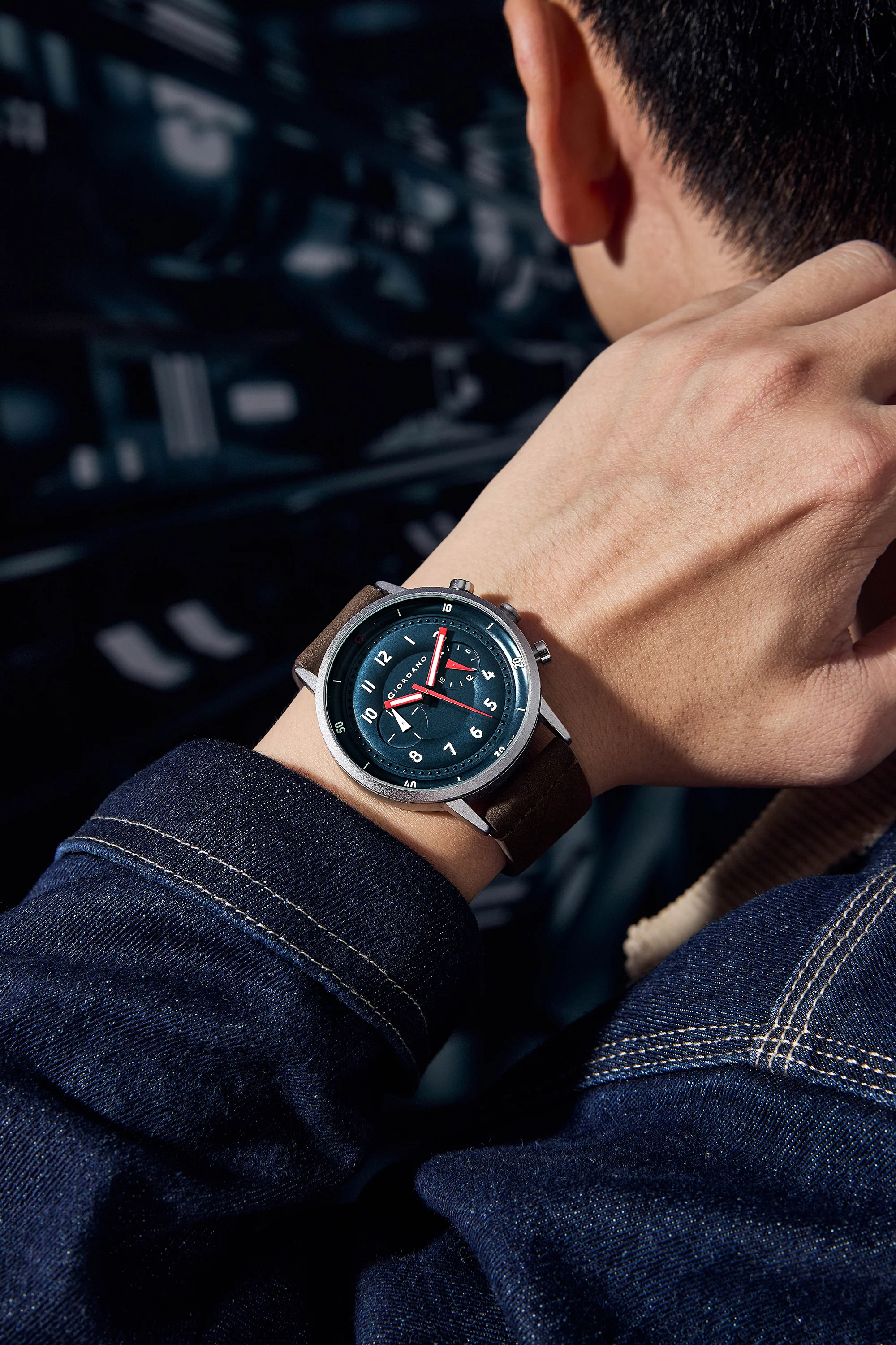 Giordano Analog Sporty Multi-Functional Watch for Men with Round Shape dial and Leather Strap | GZ-50088-03 - Image 2