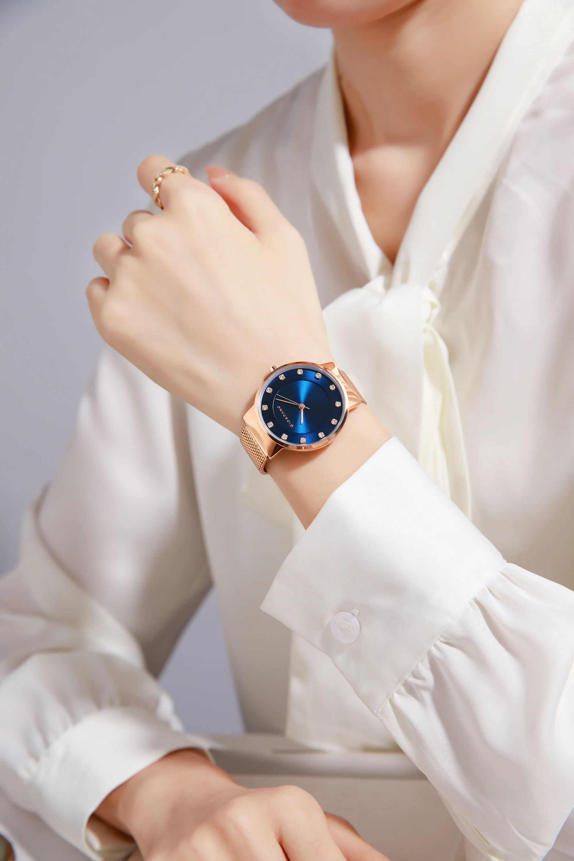 Giordano Analog Stylish Watch for Women | Water Resistant Simple and Fashion Watch Round Shape with Stainless Steel Case Wrist Watch for Ladies & Girls | Ideal Gift for Female - A2062-44 - Image 2