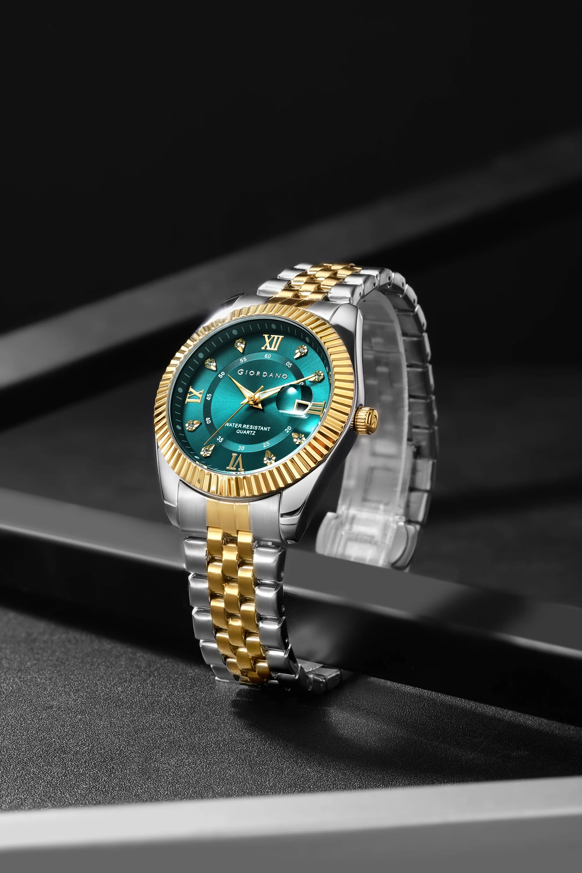 Giordano Analog Watch For Men - Dual-Tone Stainless Steel Strap, Crystal Indices And Fluted Bezel GZ-50139-44 - Image 5
