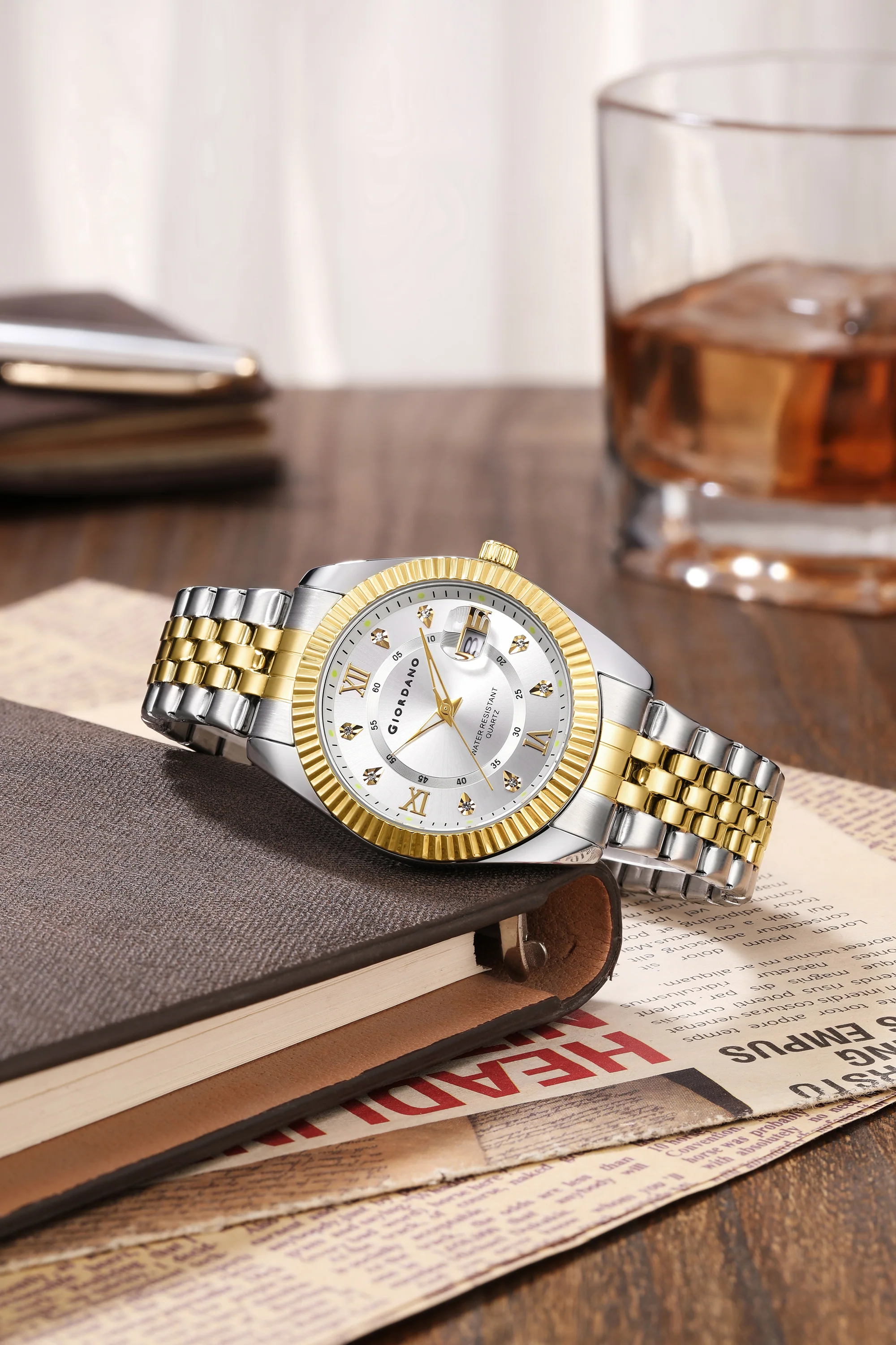 Giordano Analog Watch For Men - Dual-Tone Stainless Steel Strap, Crystal Indices And Fluted Bezel GZ-50139-55 - Image 3