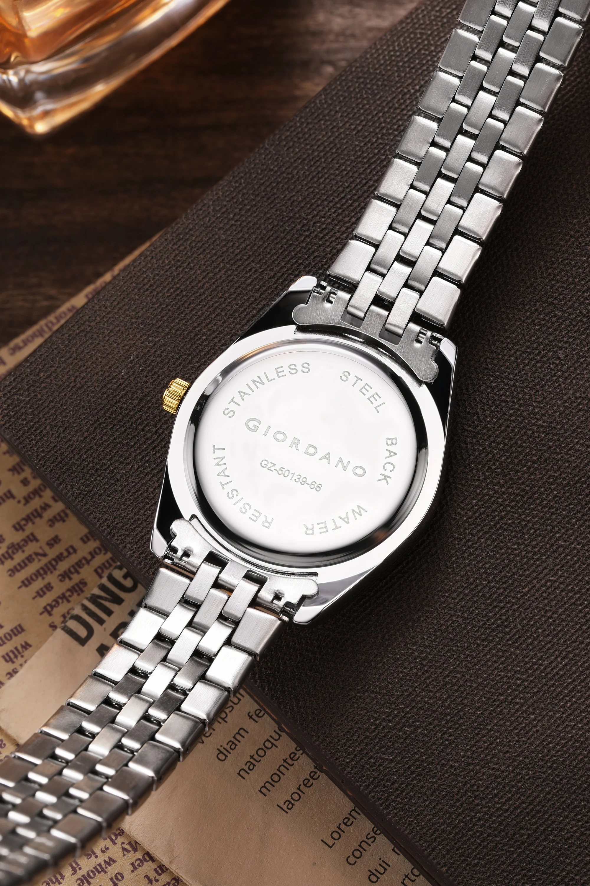 Giordano Analog Watch For Men - Dual-Tone Stainless Steel Strap, Crystal Indices And Fluted Bezel GZ-50139-66 - Image 4