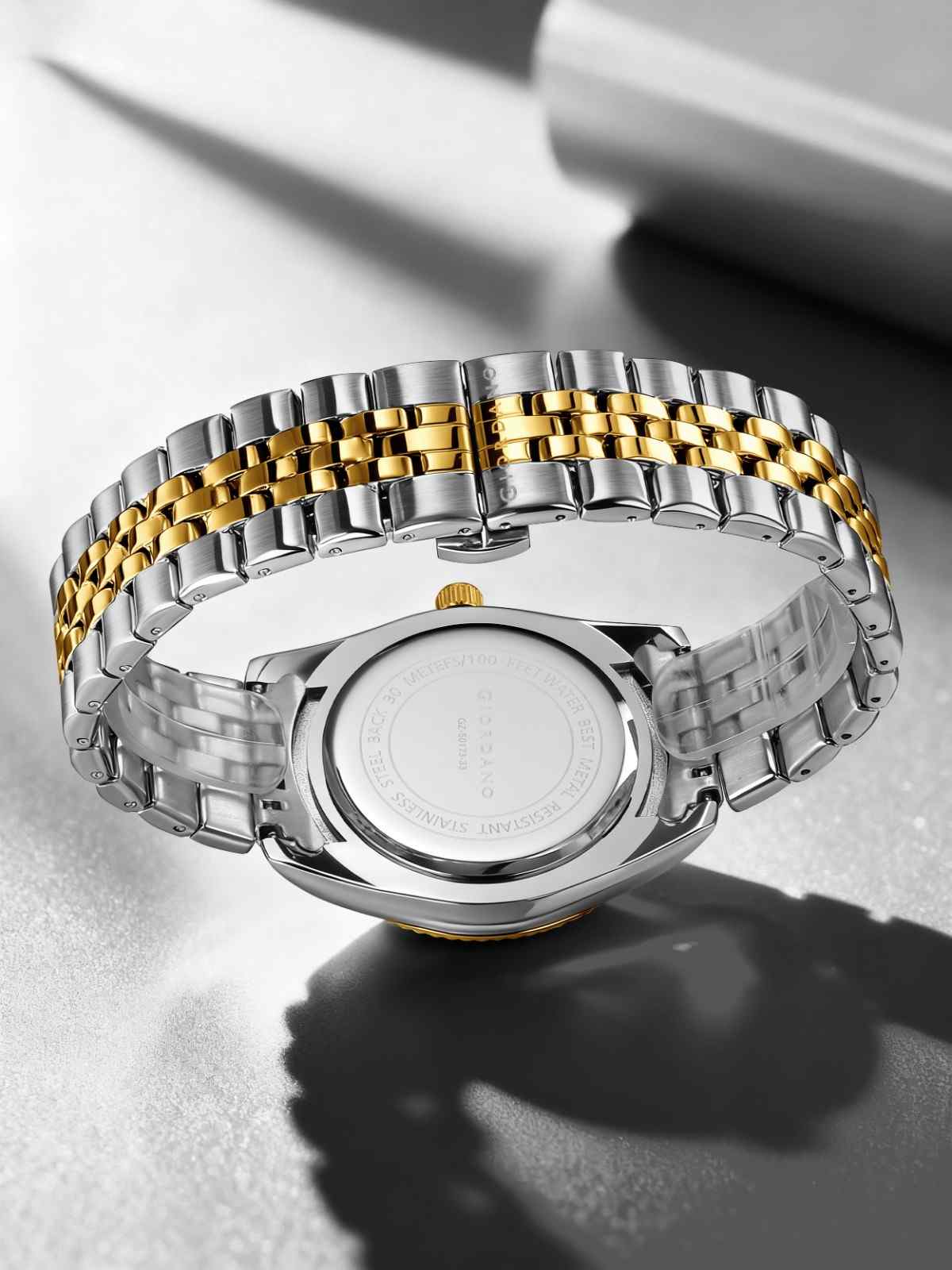 GIORDANO Analog Watch for Men – Luxury Two-Tone Stainless Steel Strap, Gold Accents, Crystal Hour Markers, Fluted Bezel, and Day-Date Display - GZ-50173-11 - Image 5