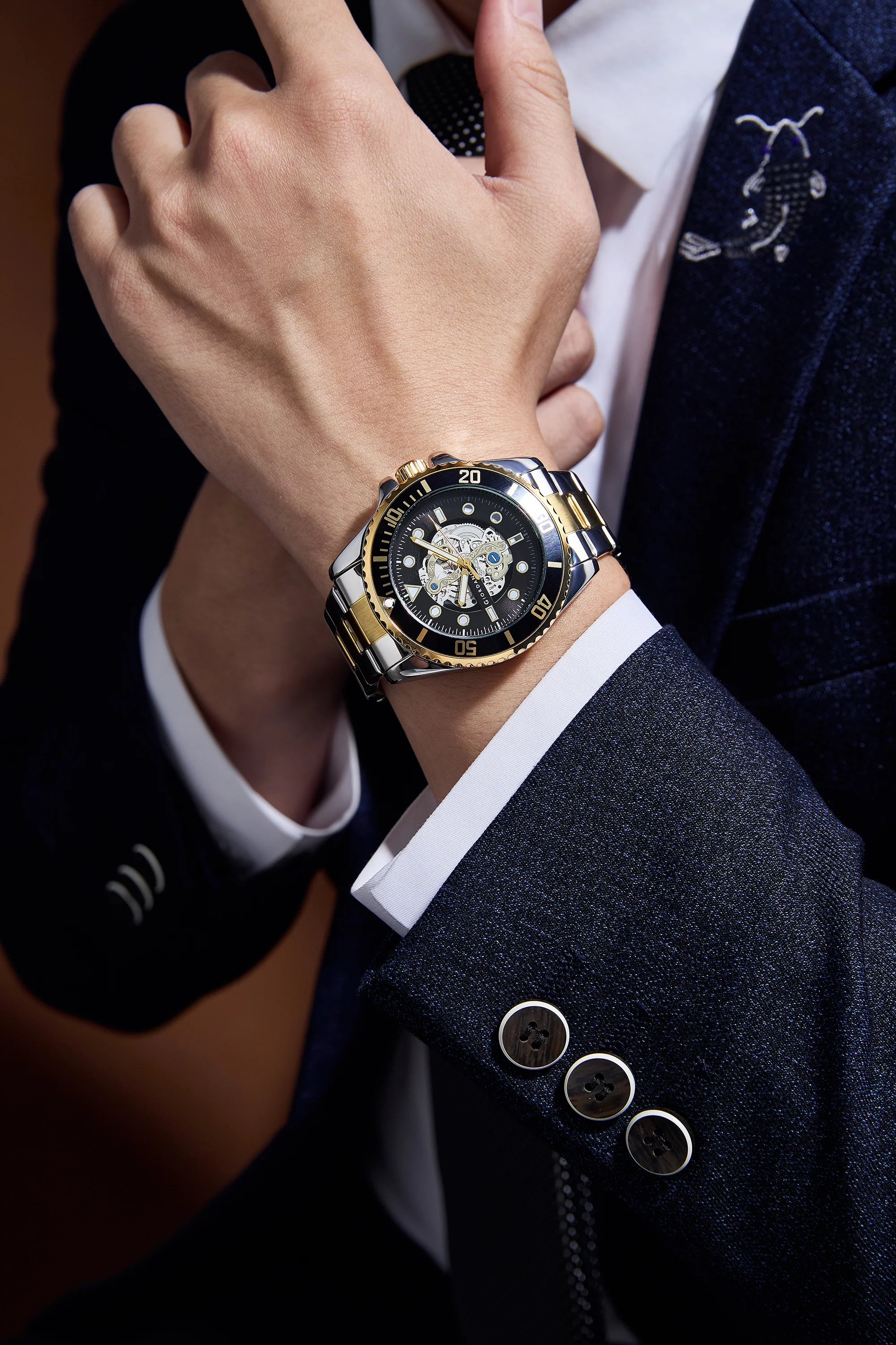 Giordano analog Watch for men– Skeleton Dial, Rotating  Bezel, Two-Tone Stainless Steel Strap-GZ-50135-11 - Image 2