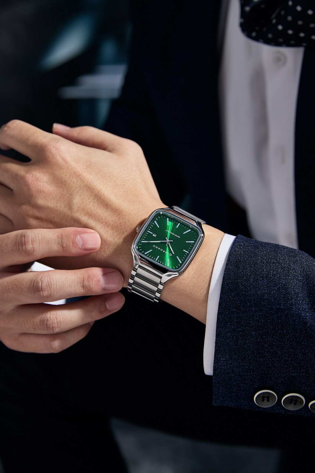 Giordano Analog Watch for Men – Square Dial, Stainless Steel Strap, Date Display, Water Resistant Classic Dress Watch | GZ-50163-33 - Image 2
