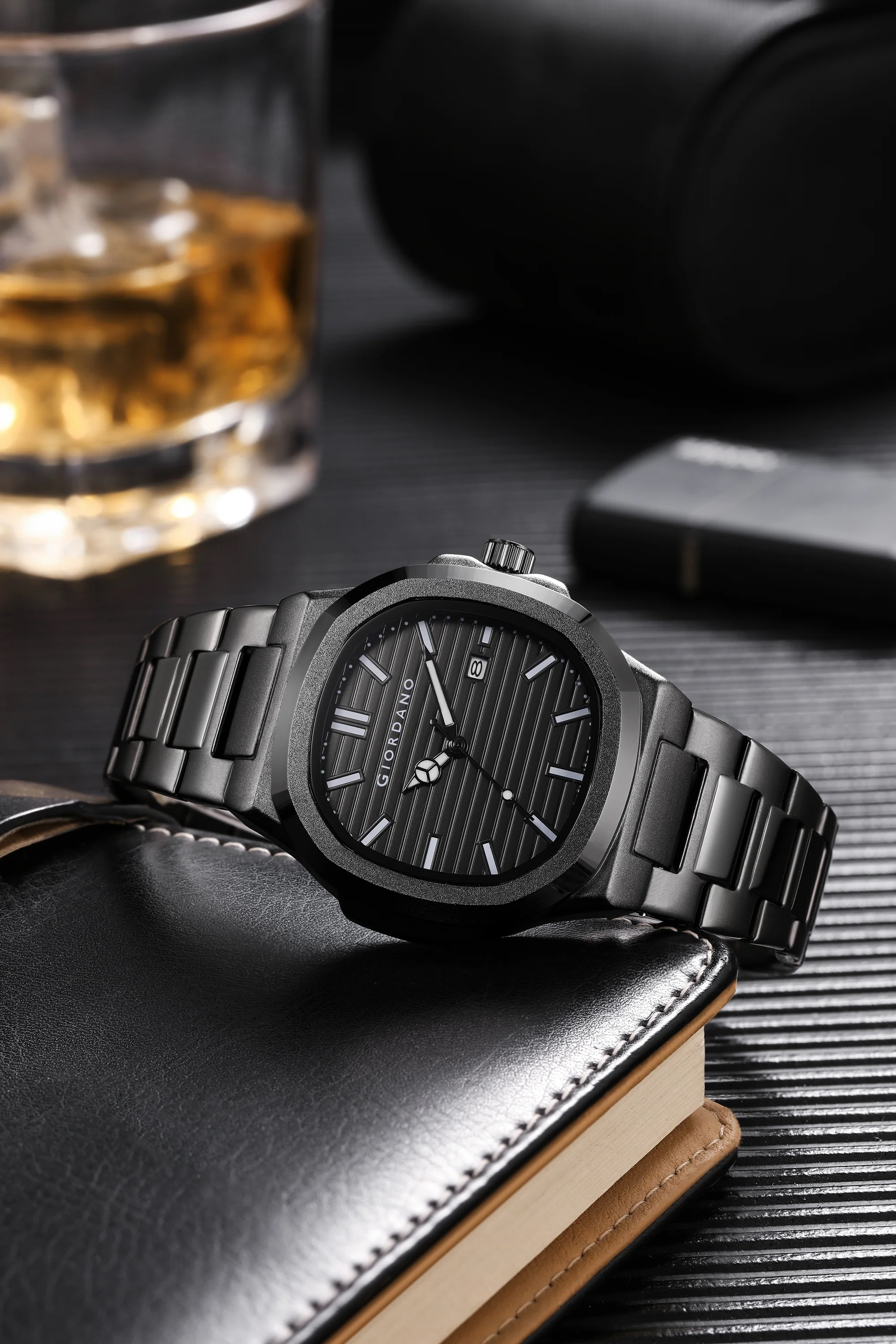 Giordano Analog Watch for Men – Textured Dial, Stainless Steel Strap, Date Display, Quartz Movement, Water Resistant | GZ-50134-11 - Image 3
