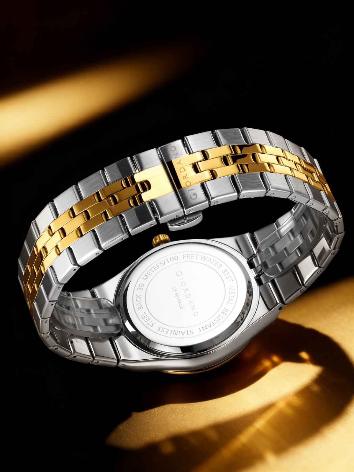 GIORDANO Analog Watch for Men with Honeycomb Dial, Fluted Bezel, Stainless Steel Strap, Date Window & Luminous Hour Markers - GZ-50172-33 - Image 4