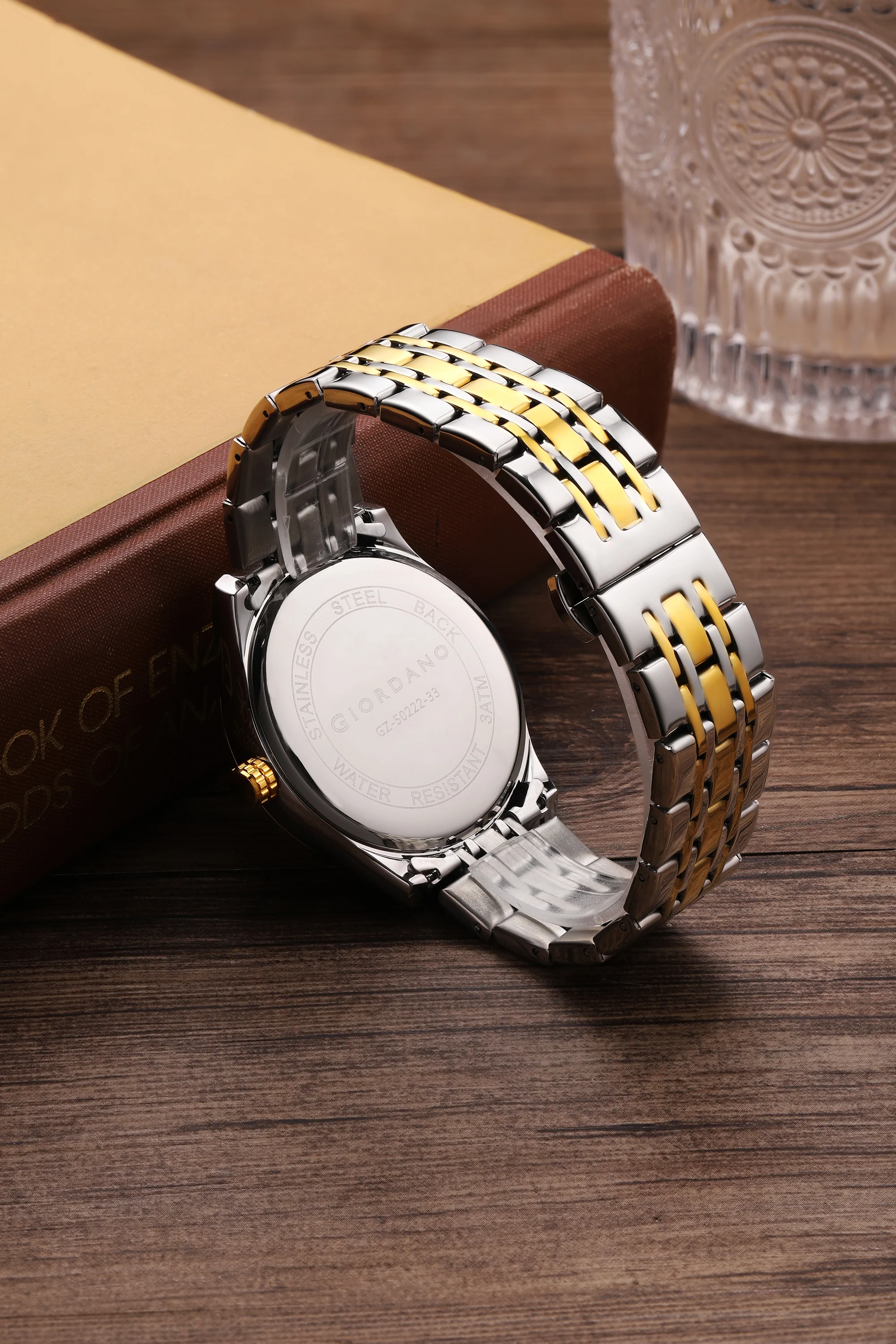 Giordano Analog Watch for Men with Round White Dial, Gear-Inspired Design, Date Display & Stainless Steel Strap GZ-50222-33 - Image 4