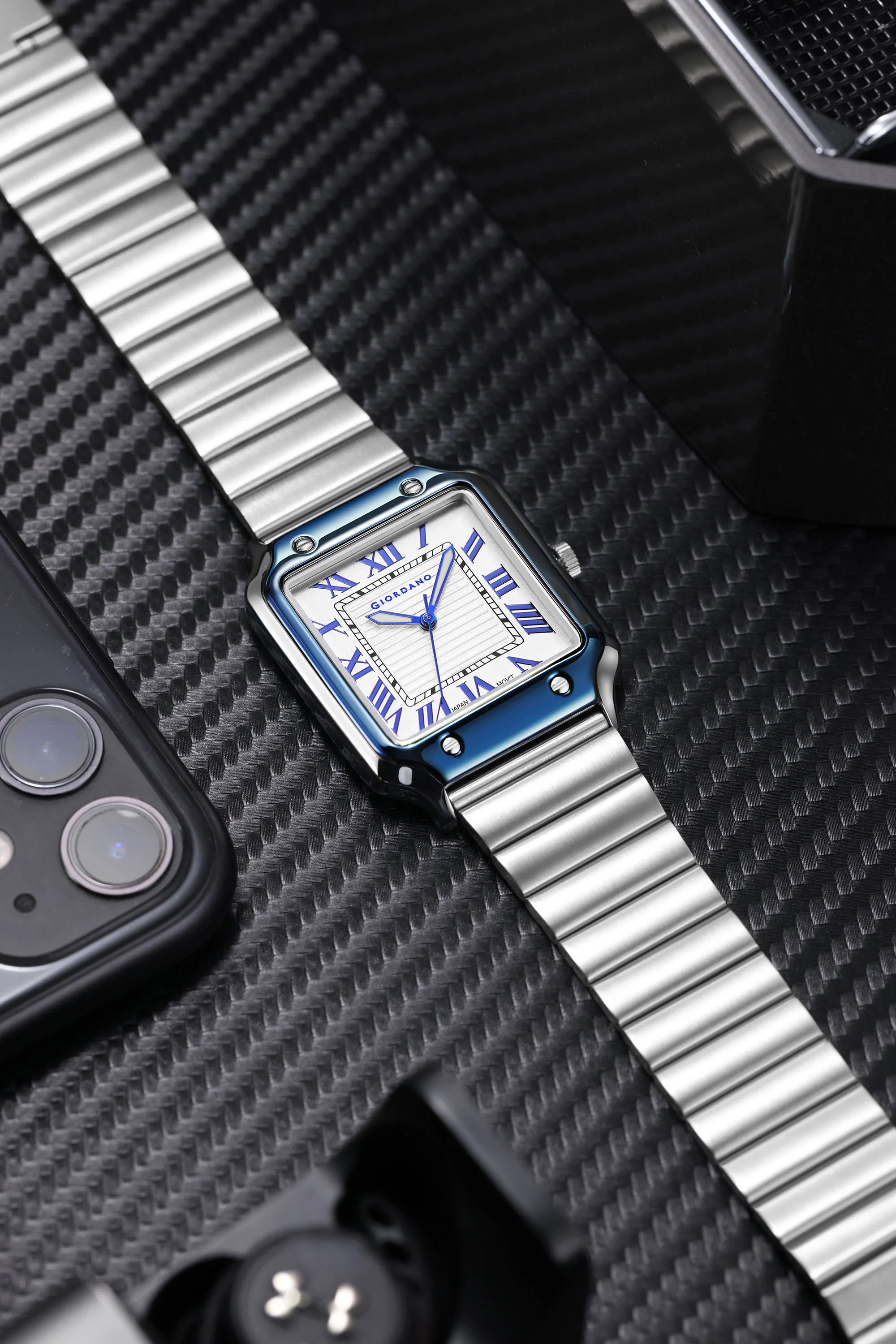 Giordano Analog Watch for Men with Square Textured Dial, Roman Numerals, Quartz Movement and Stainless Steel Strap - GZ-50212-22 - Image 3