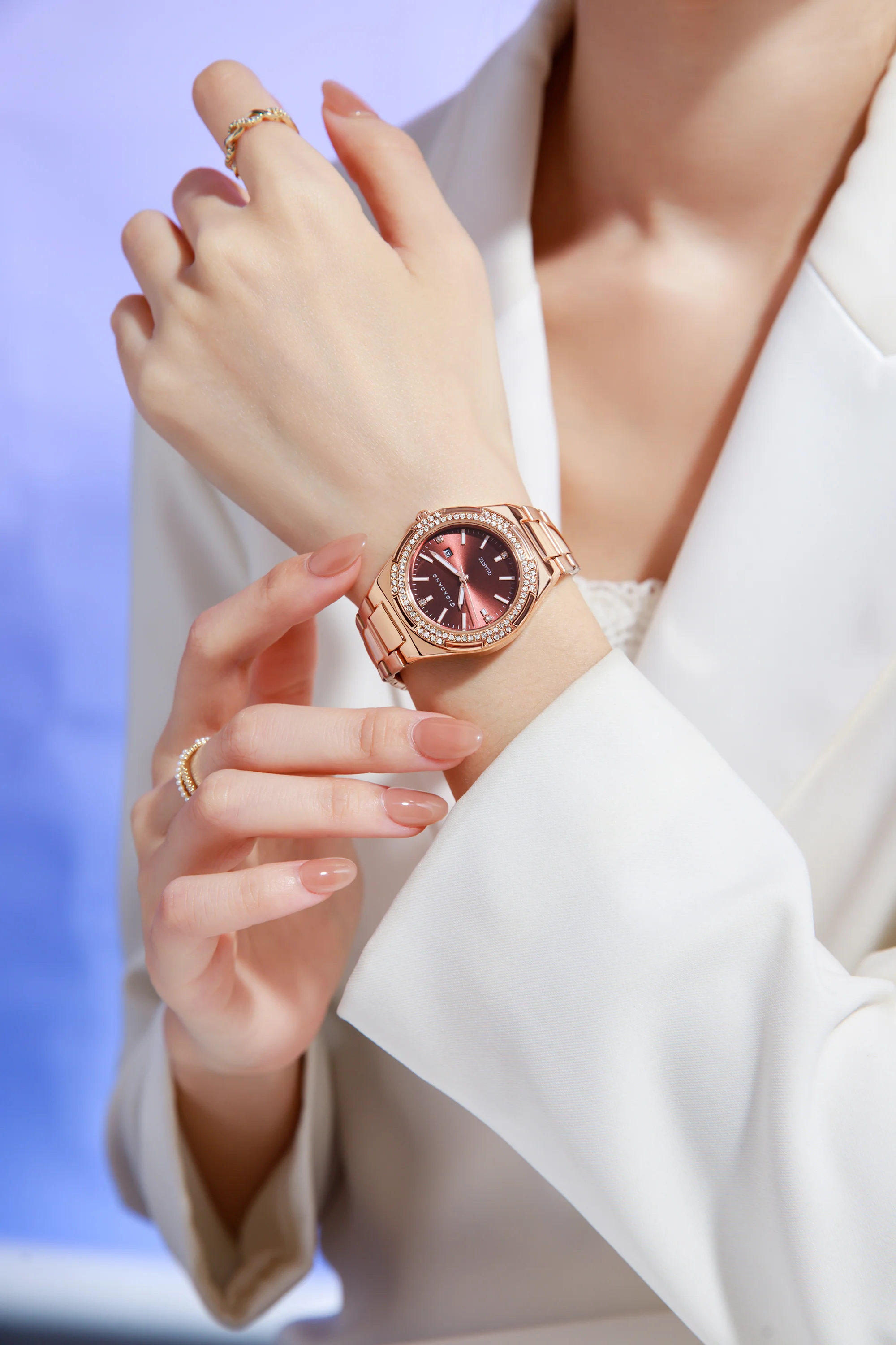 Giordano Analog watch for women with Crystal Bezel, round gloss finish dial, stainless steel strap and date display | GZ-60112-22 - Image 2