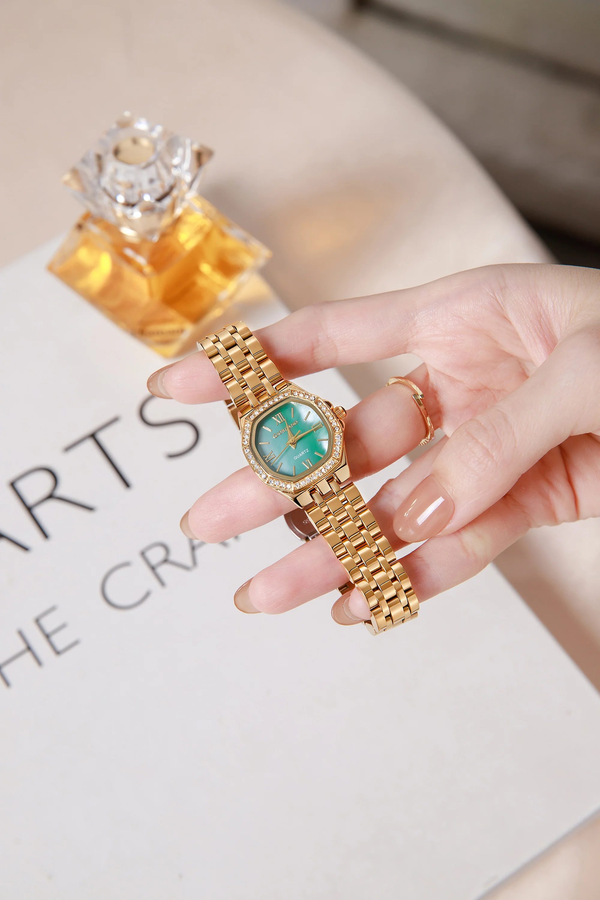 Giordano Analog Watch for Women with Green Dial, Crystal Studded Bezel, Roman Indices & Stainless Steel Strap GZ-60162-33 - Image 2