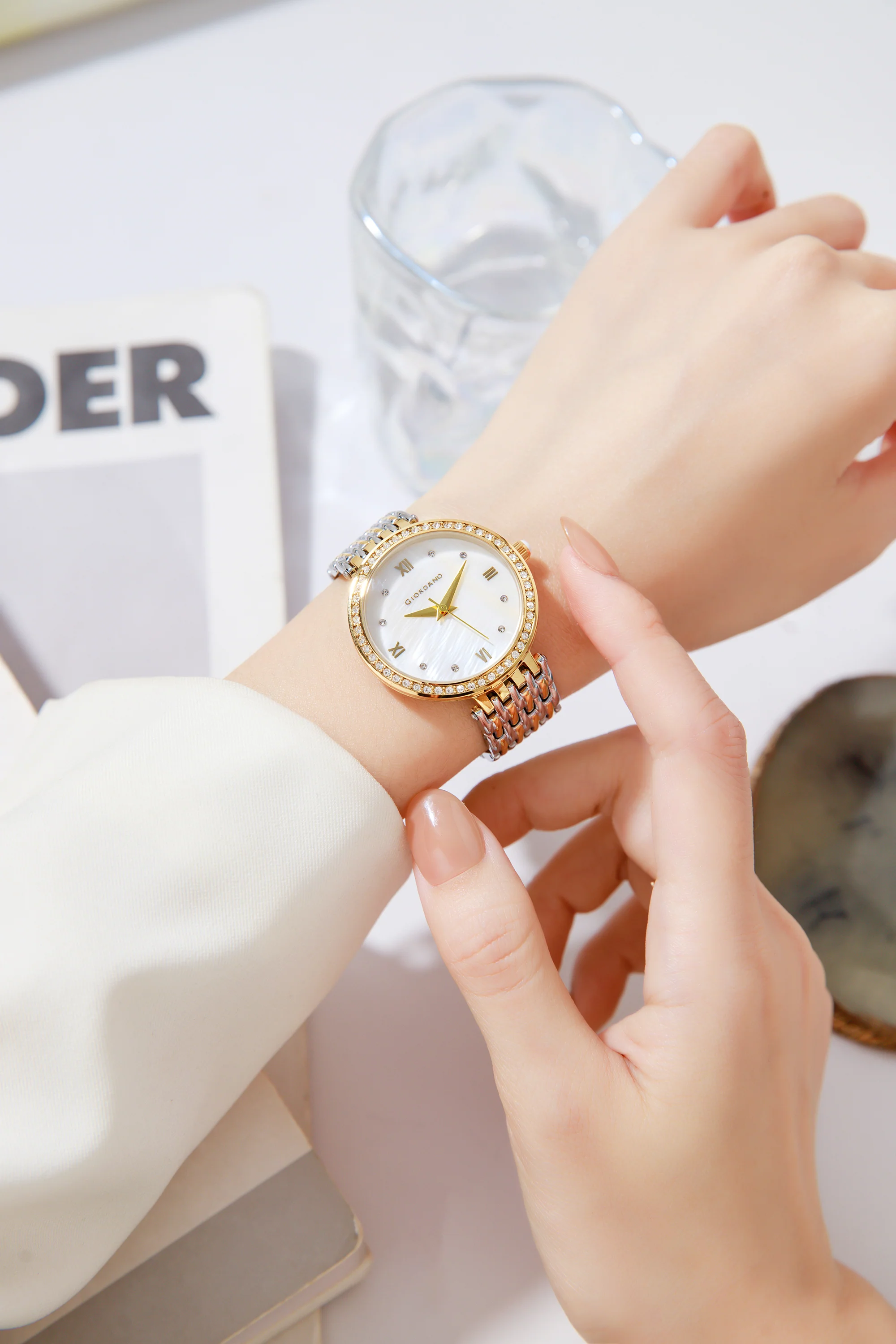 Giordano Analog Watch for Women with Stainless Steel Strap and Crystal Embellished Bezel, Roman Numerals | A2060-55 - Image 2