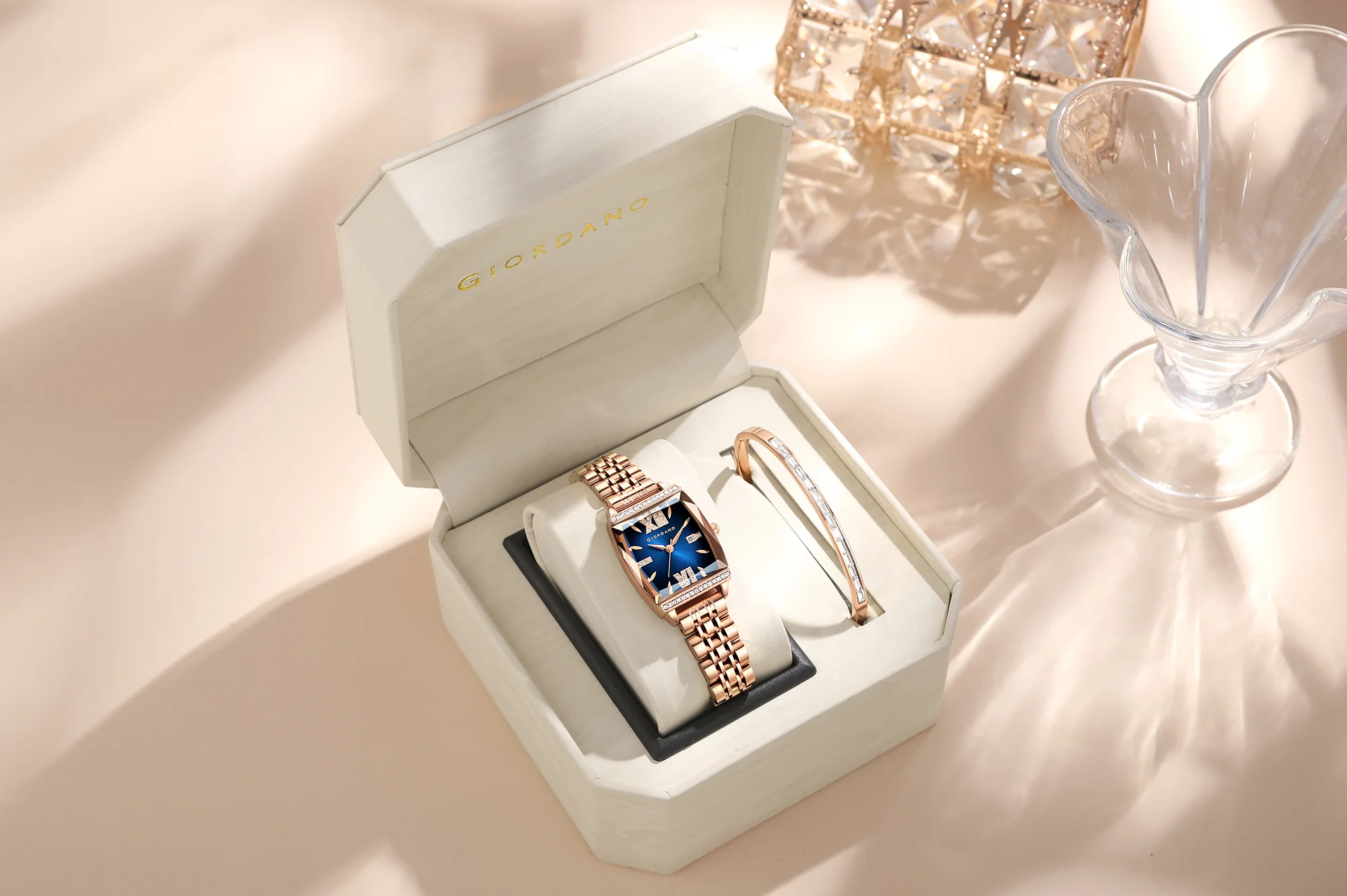 Giordano Analog Watch with Bracelet Set for Women – Cut Glass Square Dial, Crystal Roman Indices and Stainless Steel Strap – Elegant Gift Combo for Women | GZ-60117-33 - Image 3