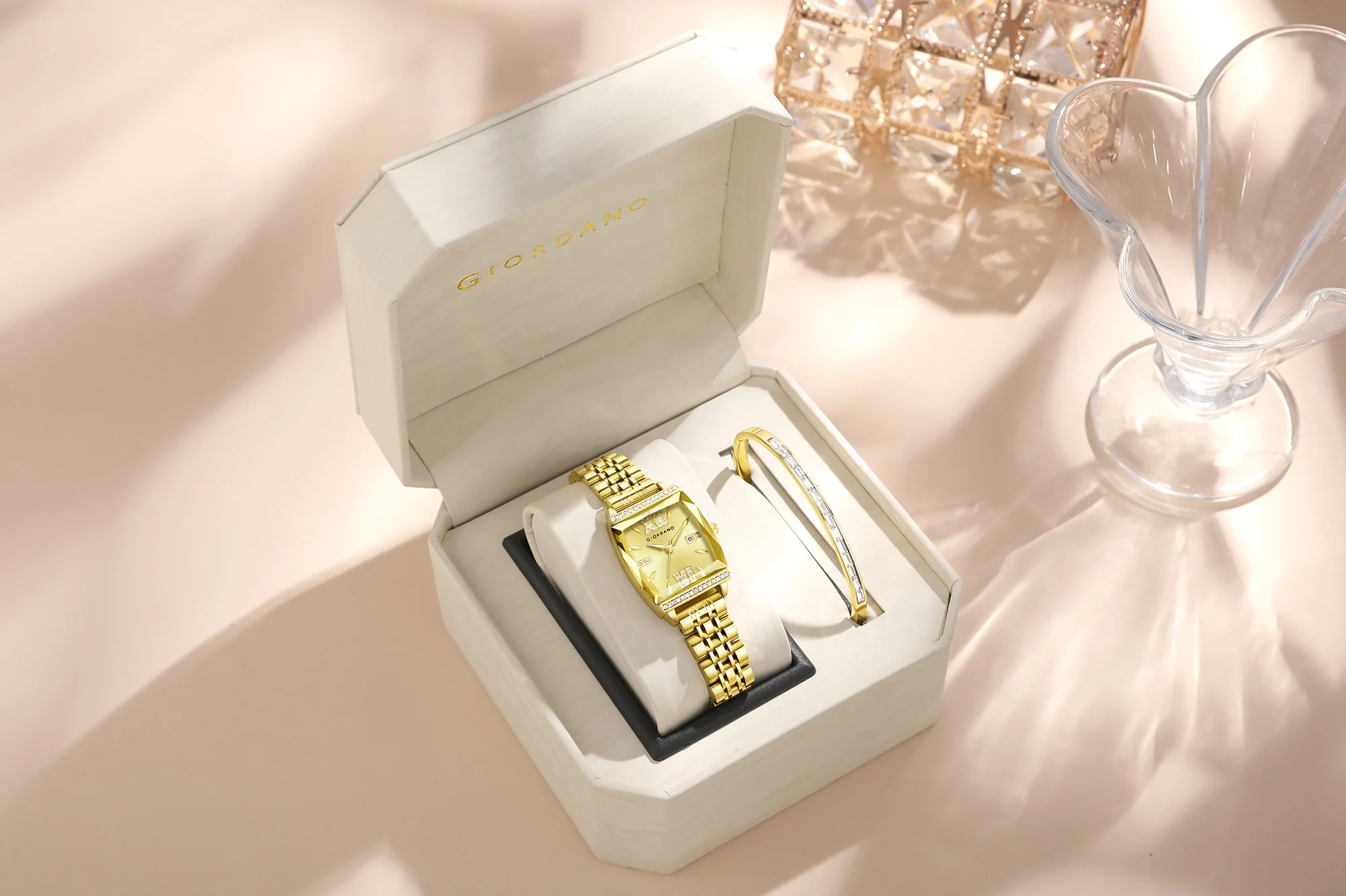 Giordano Analog Watch with Bracelet Set for Women – Cut Glass Square Dial, Crystal Roman Indices and Stainless Steel Strap – Elegant Gift Combo for Women | GZ-60117-66 - Image 4