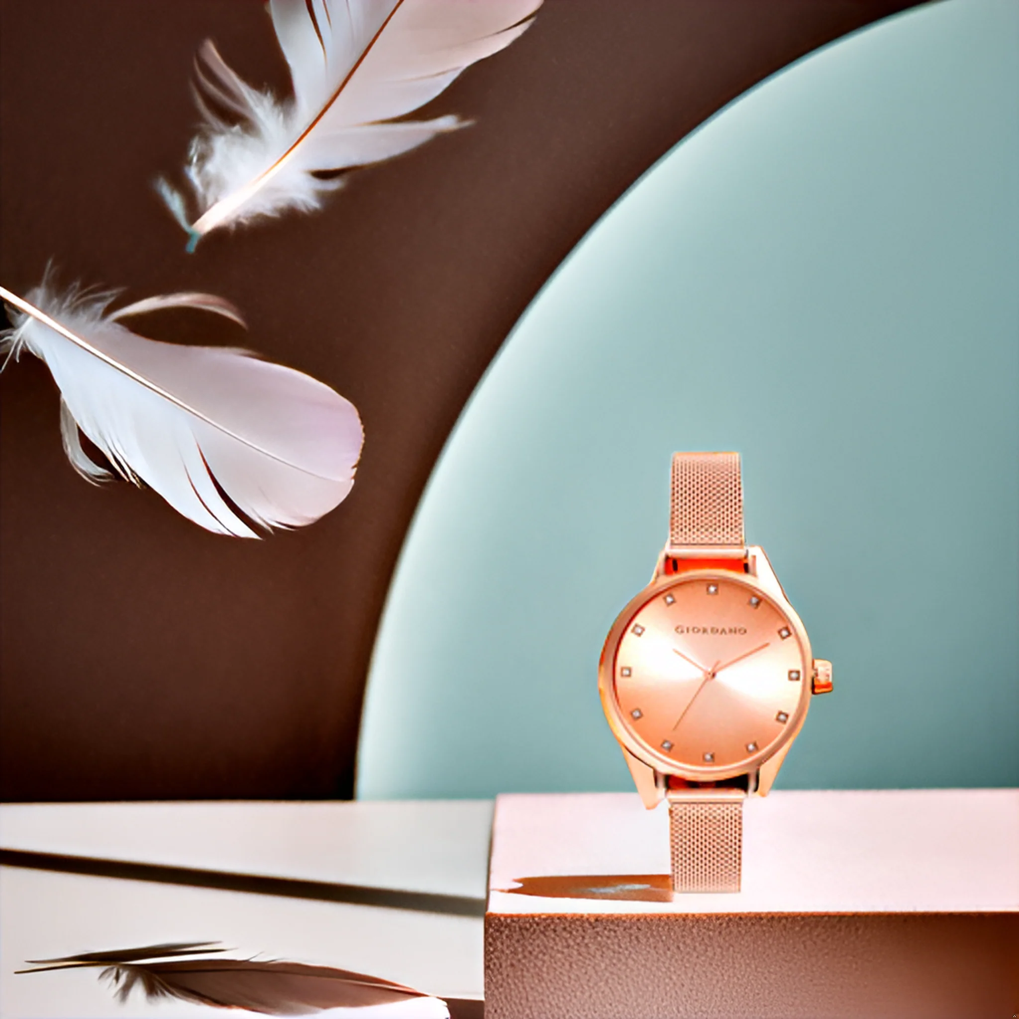 Giordano Analog Wrist Watch for Women Stylish Metal Strap with Water Resistant 3 Hand Mechanism for Girls & Ladies to Compliment Your Look/Ideal Gift for Female - GD-4208-22 - Image 3