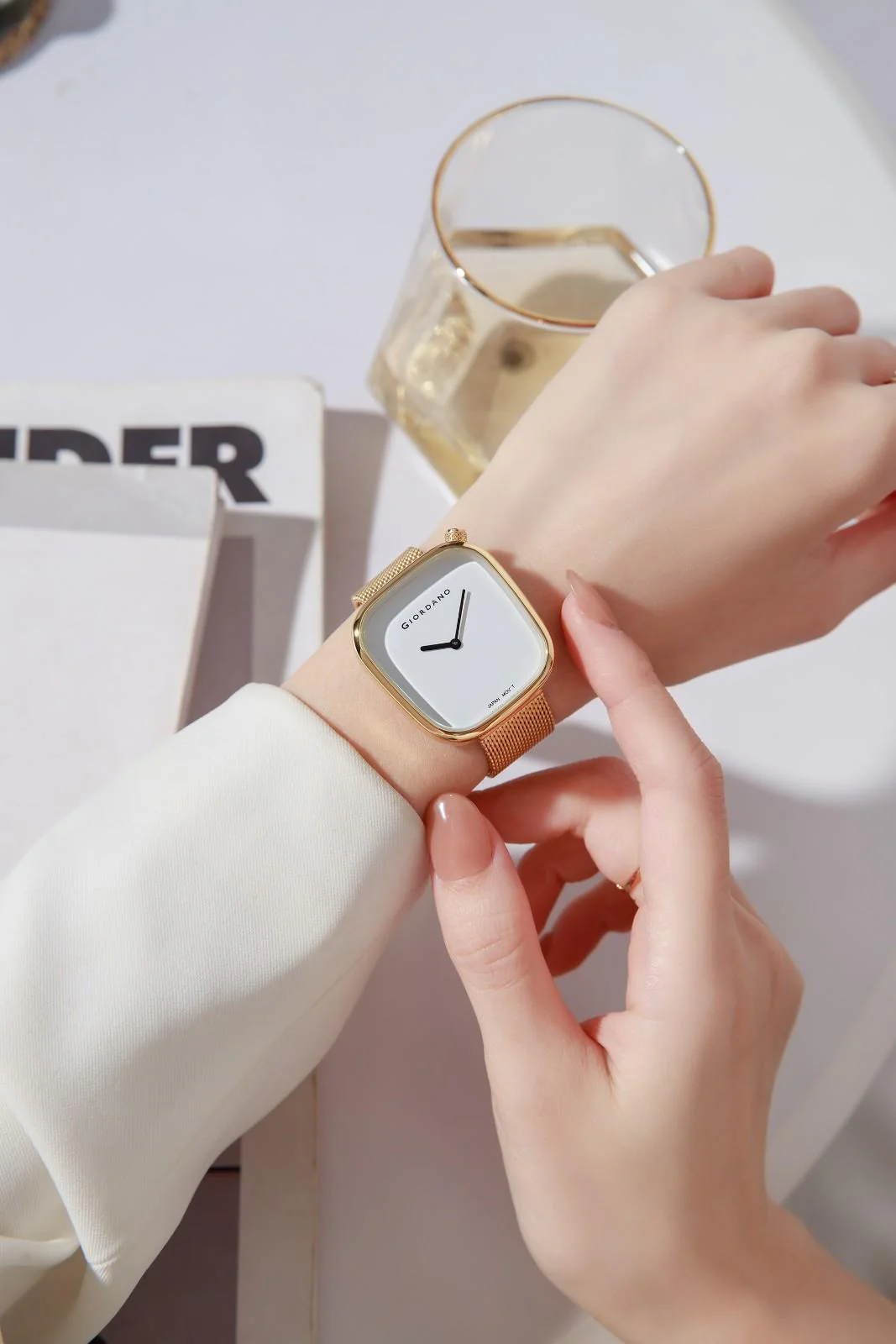Giordano Analog Wrist Watch for Women with Stylish Metal Strap, Square dial and 3 Hand Mechanism GD-60006-66 - Image 2