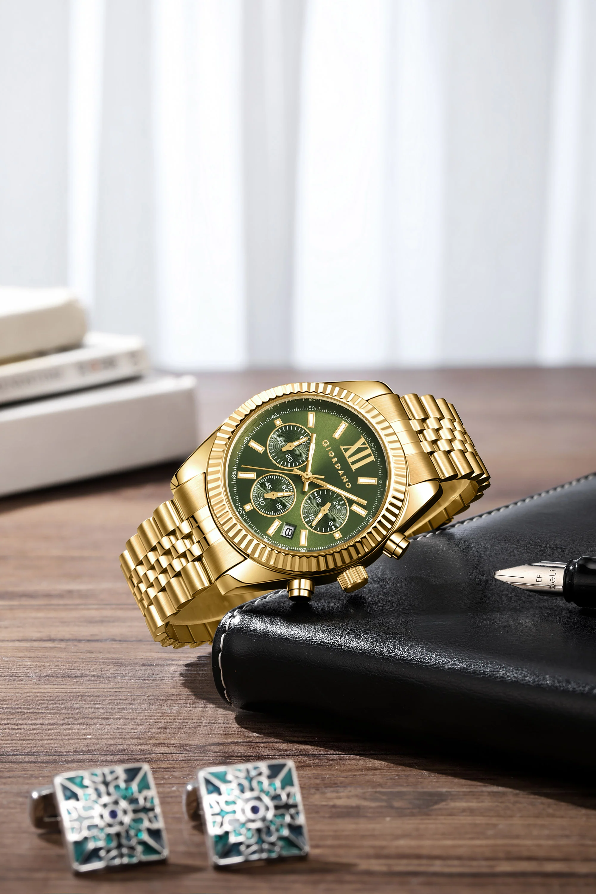 Giordano Chronograph Analog Quartz Watch for Men with Round Green Dial, Roman indices, Date Function, Luminos hands and Markers, Gold Stainless Steel Strap - GZ-50217-33 - Image 3