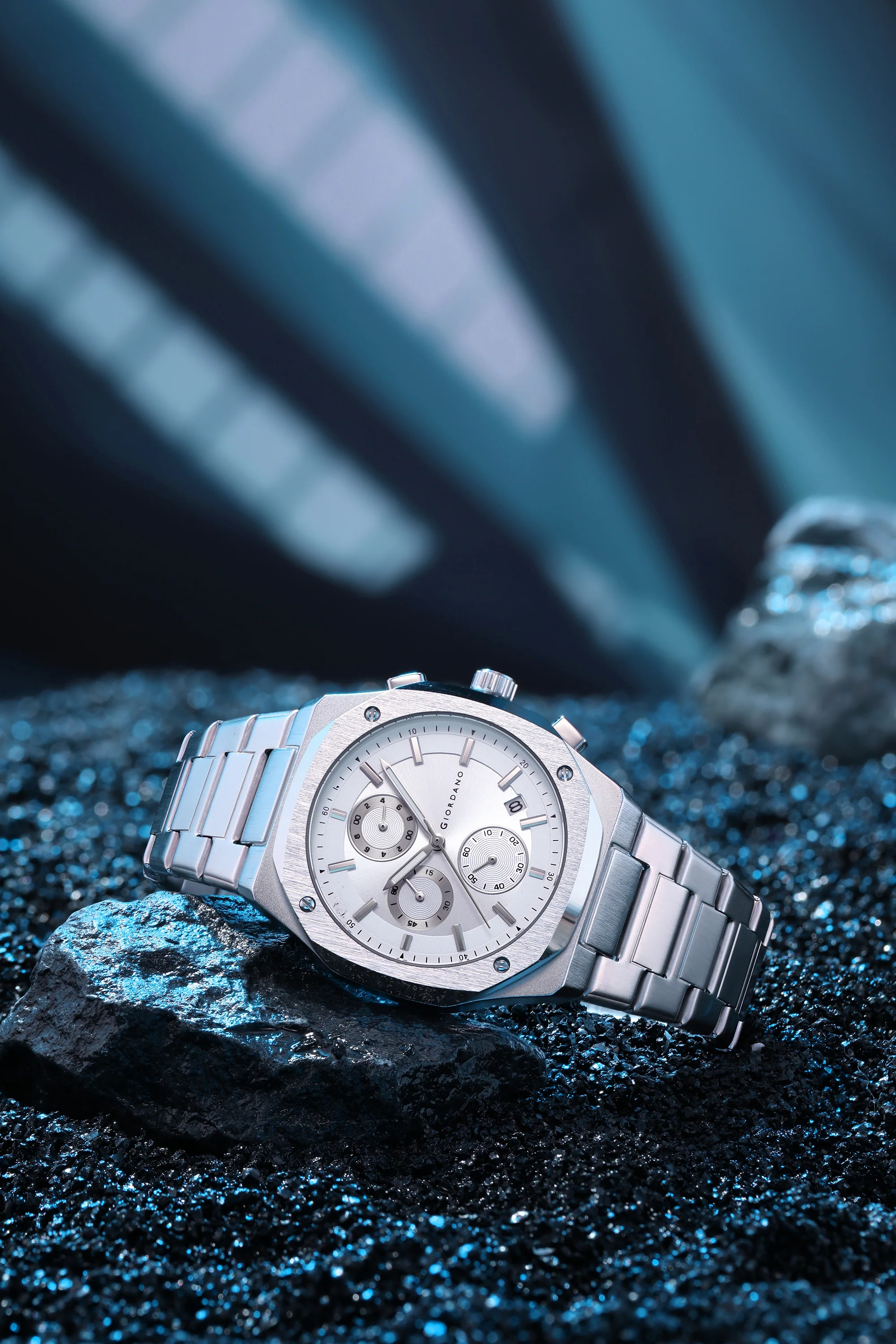 Giordano Chronograph Analog Quartz Watch for Men with Round White Dial, Octgonal case, Date Function, Luminous Hands and Hour Markers, Silver Stainless Steel Strap - GZ-50202-22 - Image 3