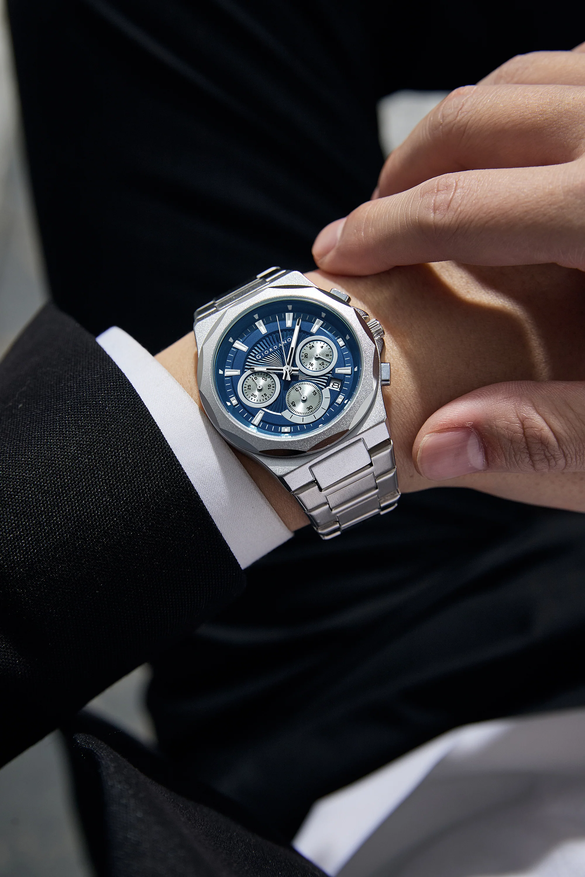 Giordano Chronograph Analog Quartz Watch for Men with Textured Round Blue Dial, Date Function, Luminous Hands and Markers, Silver Stainless Steel Strap - GZ-50199-22 - Image 2