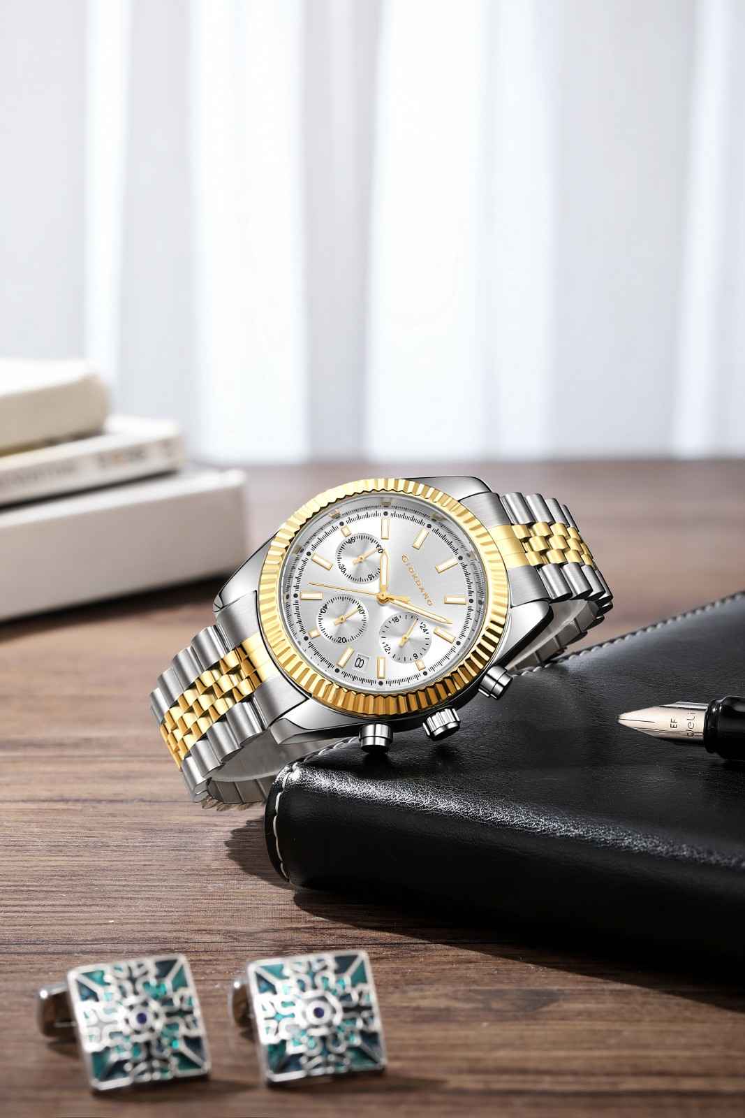 Giordano Chronograph Analog Watch for Men – Textured Bezel, Luminous Index Markers, Stainless Steel Strap & Date Display GZ-50164-44 - Image 3